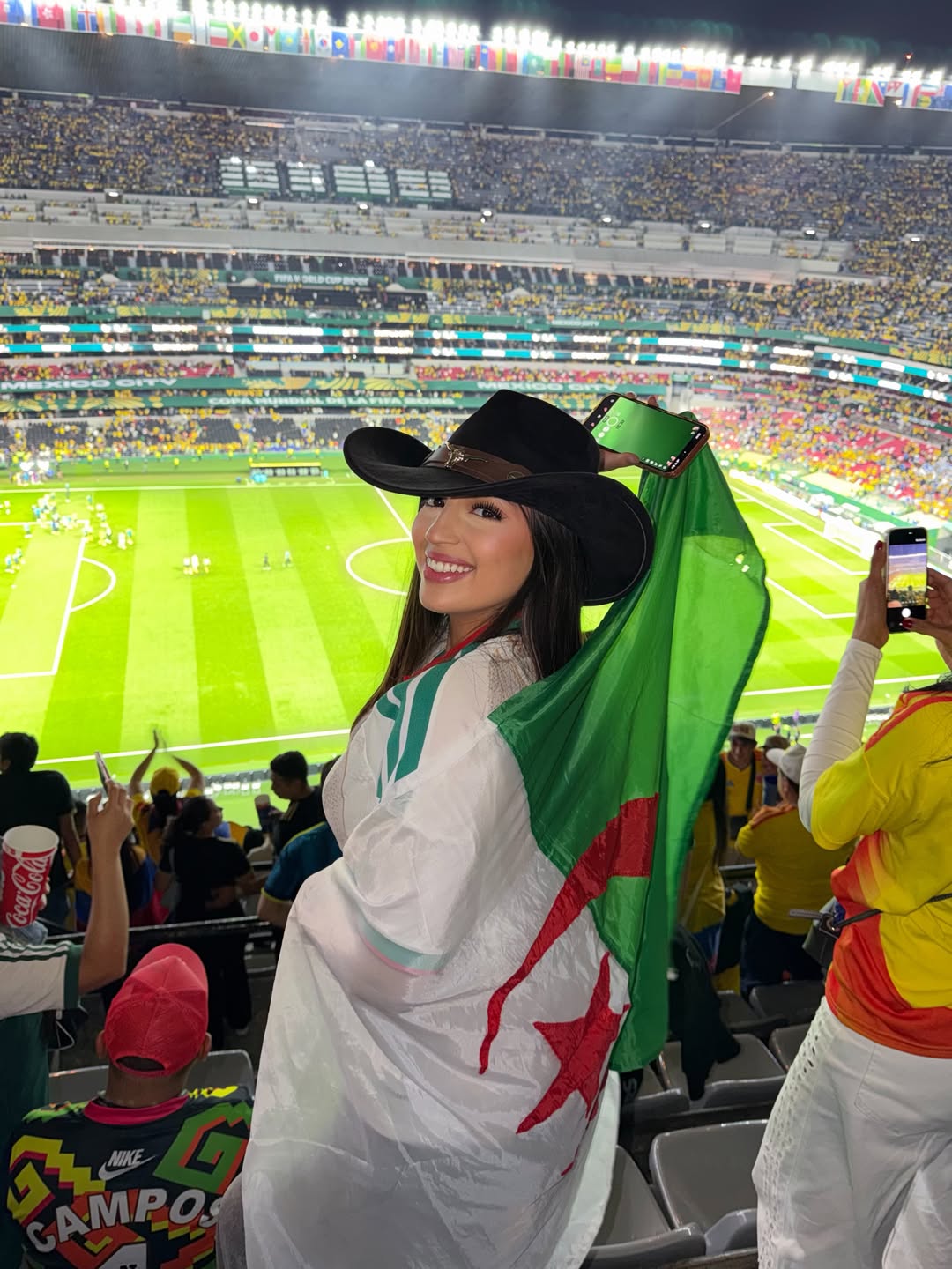 الفنانة نوران حريد تساند الجزائر