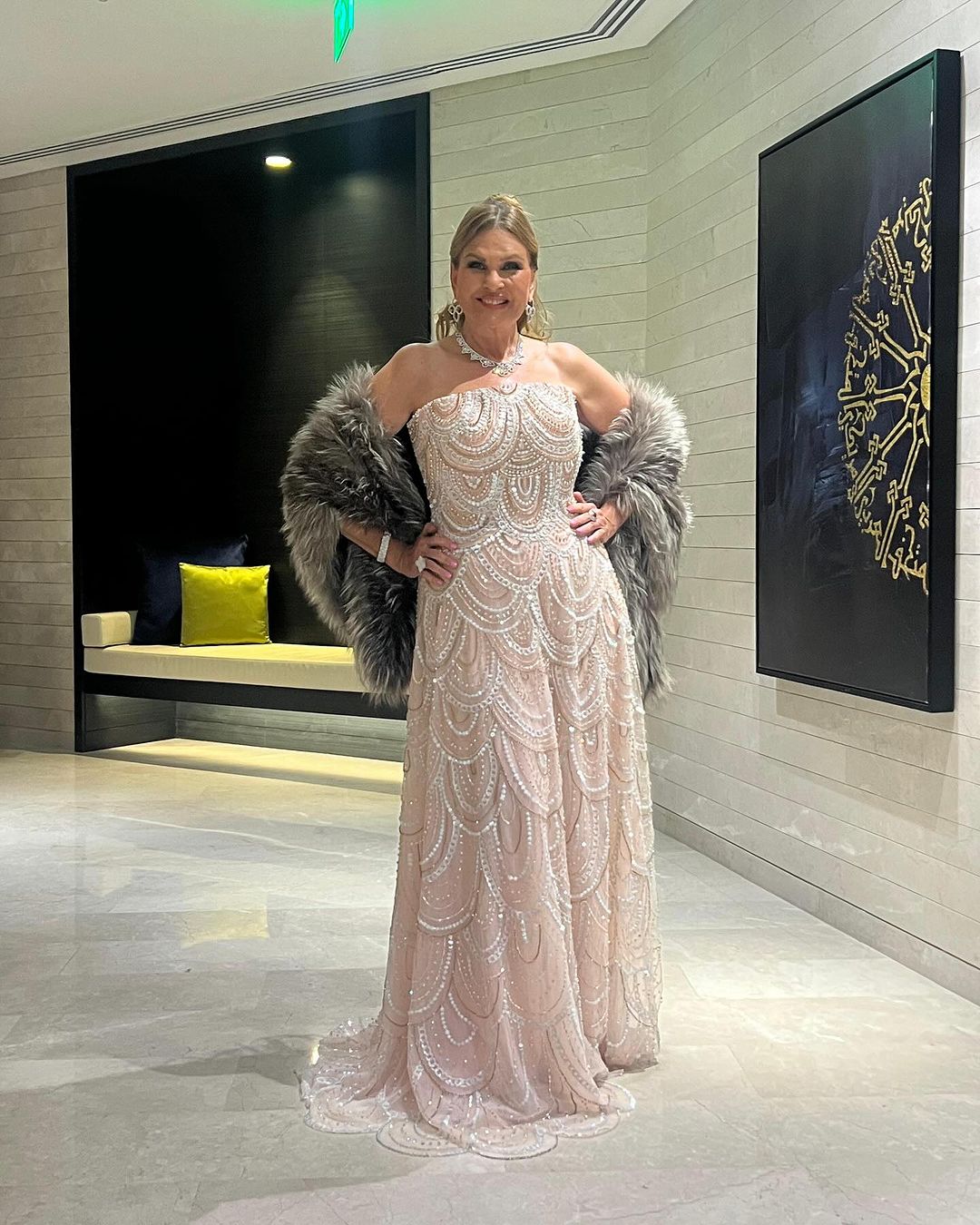 الفنانة يسرا ندمت على تأخرها في الزواج