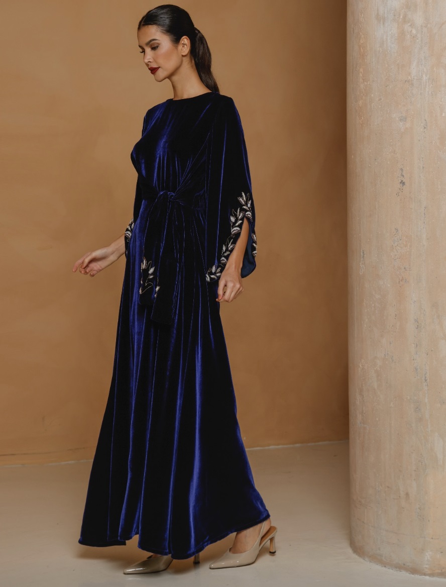 القفطان من النهار إلى المساء من تصميم المصممة السعودية راوية باقبص