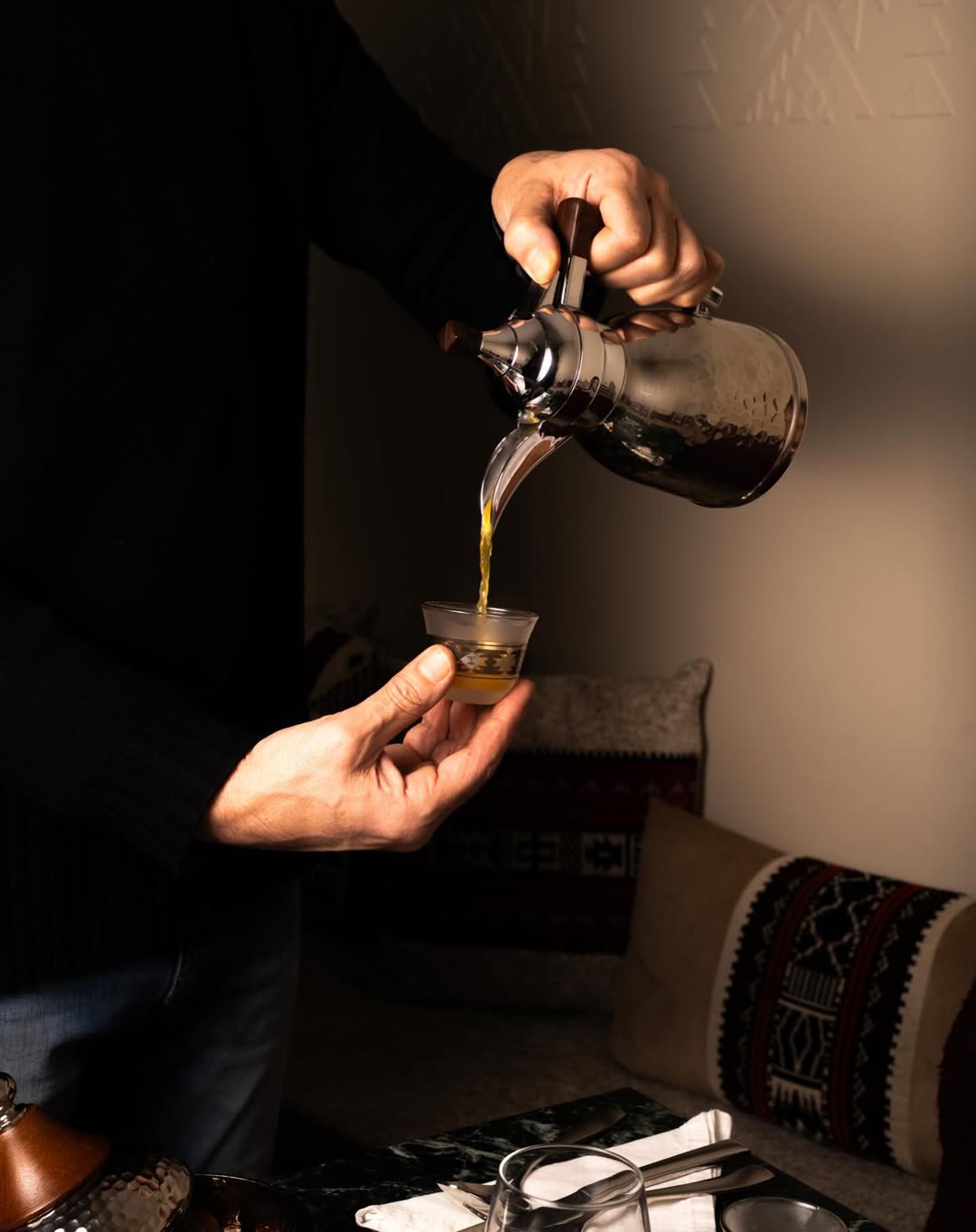 القهوة السعودية تكمل جمال المشهد في مطعم سدو 