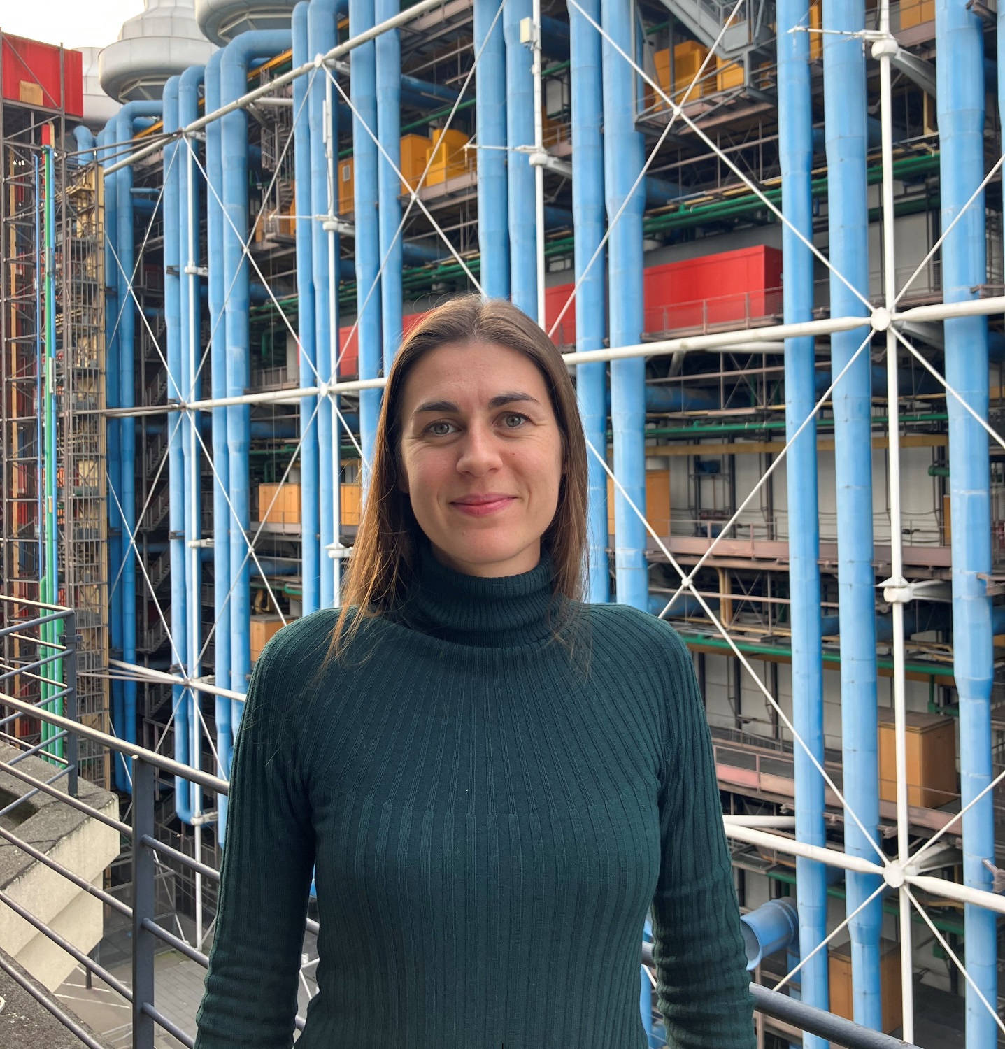 القيّمة الفنية نيومي فيلون من مركز بومبيدو