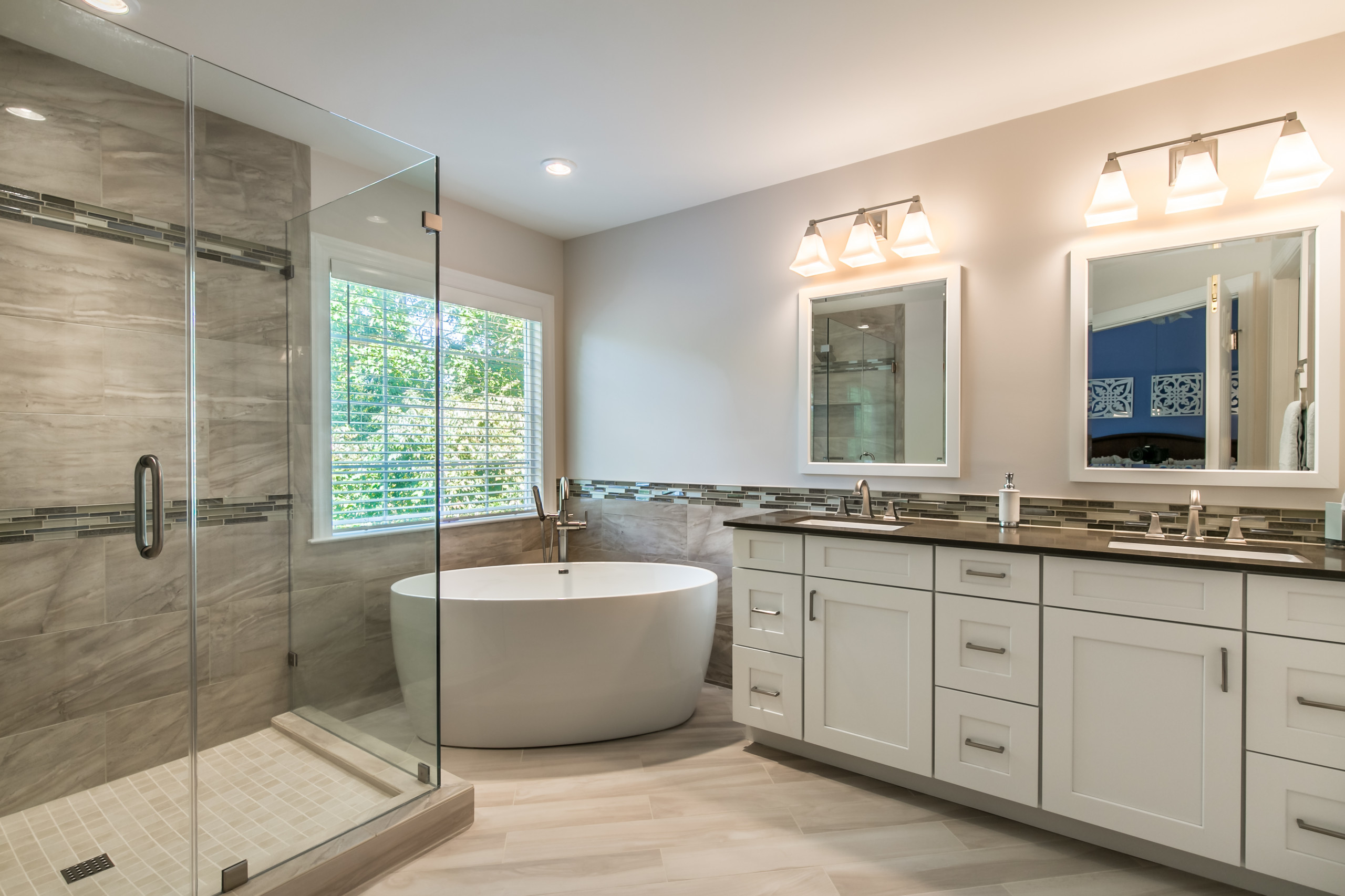 الكوارتز خيارًا ممتازًا للحمامات التي تحتاج لتحمل الاستخدام اليومي المكثف