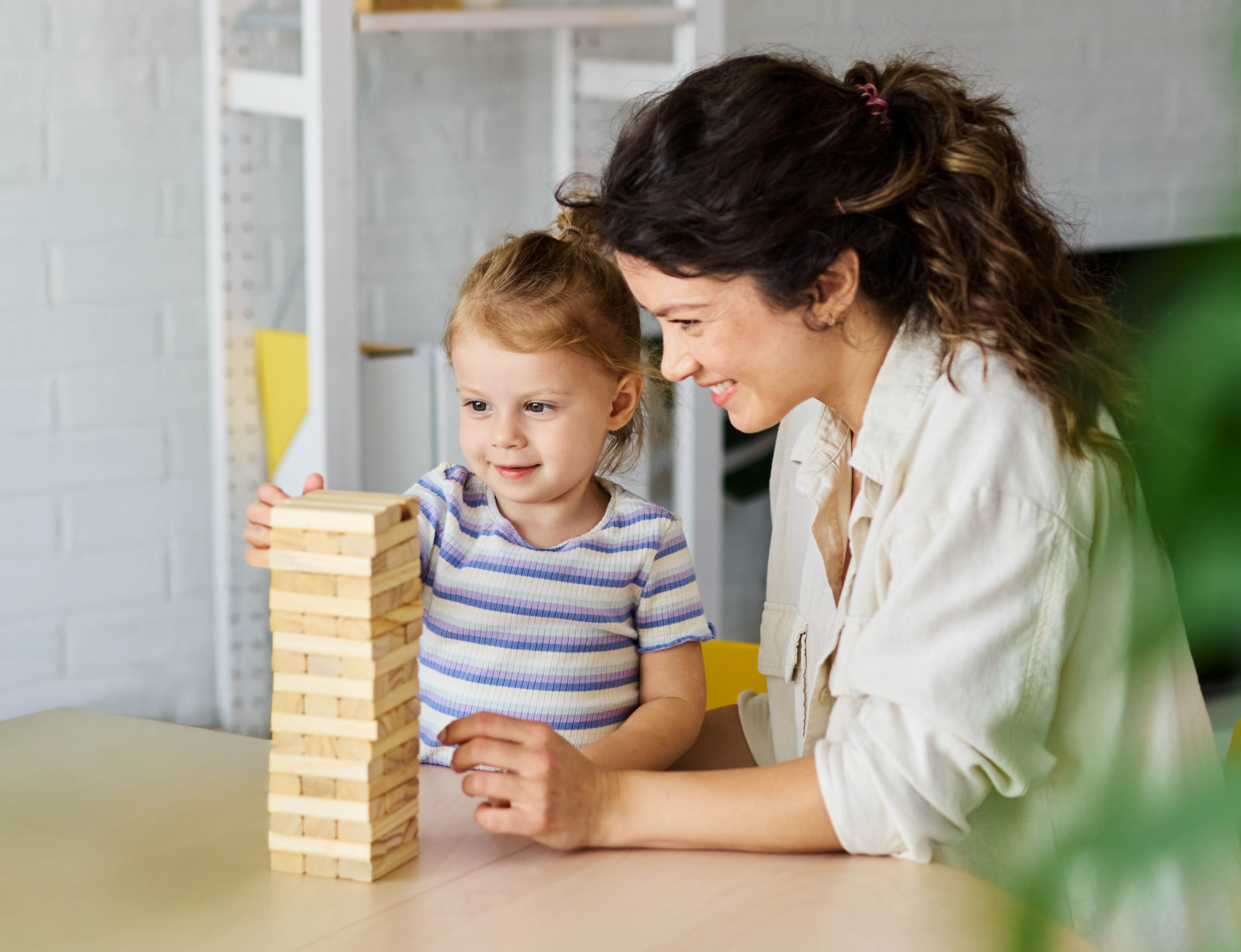 اللعب الحر للأطفال يحقق لهم الهدوء النفسي والتسلية 