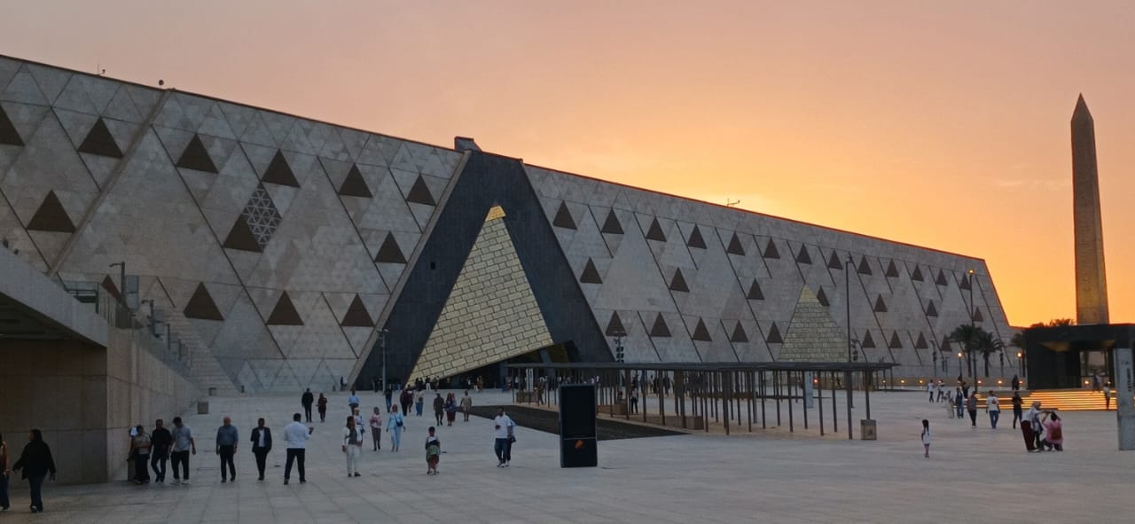 المتحف المصري الكبير يُبهر العالم بإنجازات الملكة حتشبسوت كقائد استثنائية مخلدة