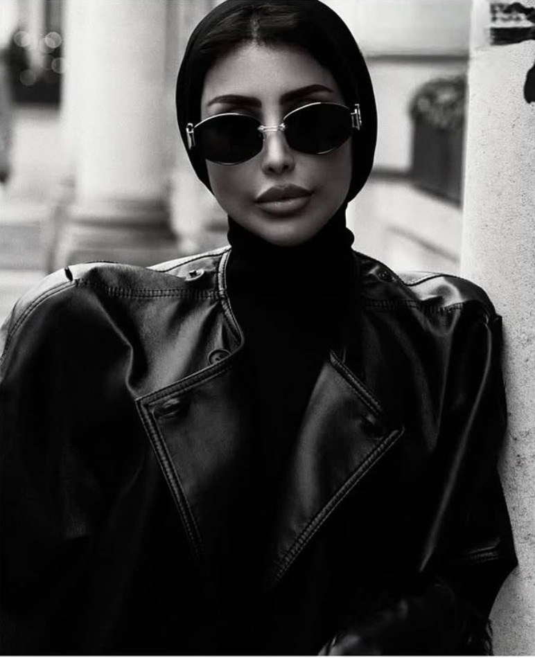 المصممة السعودية عذاري الصالح لعلامة Shilalek