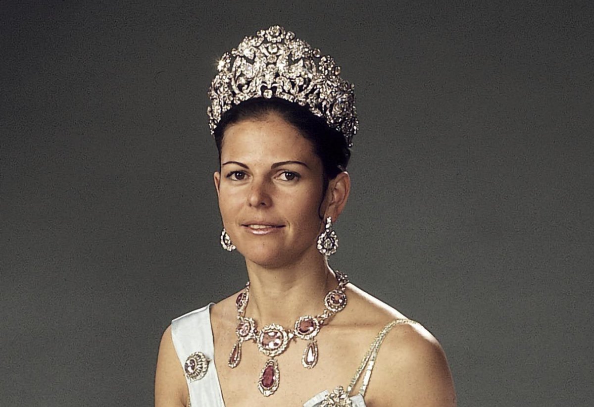 الملكة سيلفيا (السويد - 1976):