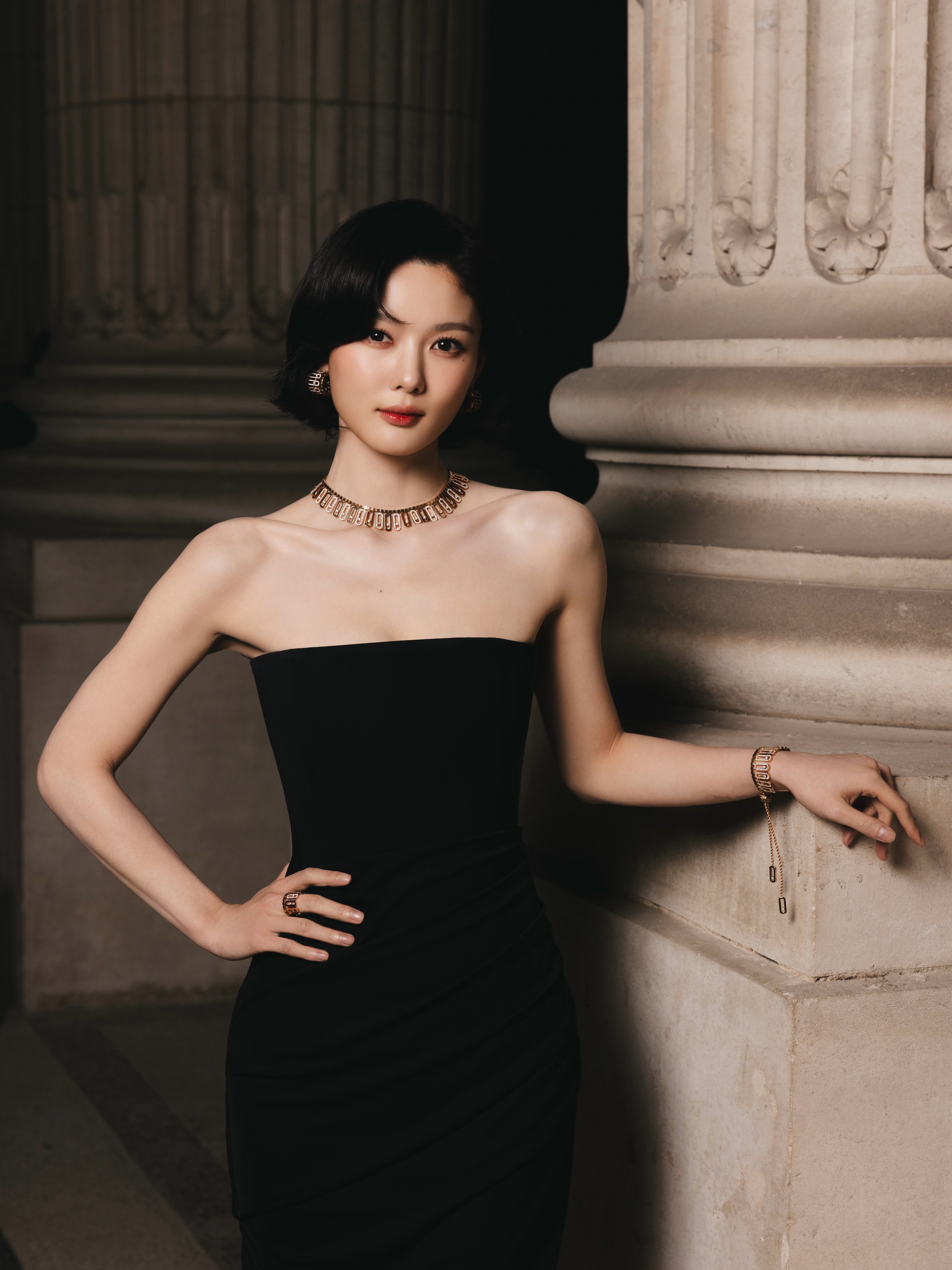 الممثلة الكورية KIM YOU JUNG بقلادة وسوار ميسيكا المميزيّن