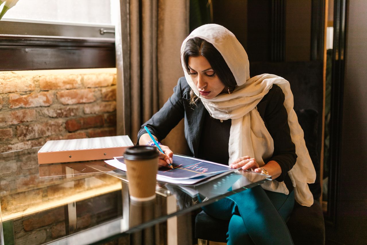 المهارات المالية والاستثمارية أحد المهارات المستقبلية للمرأة السعودية لرؤية 2030