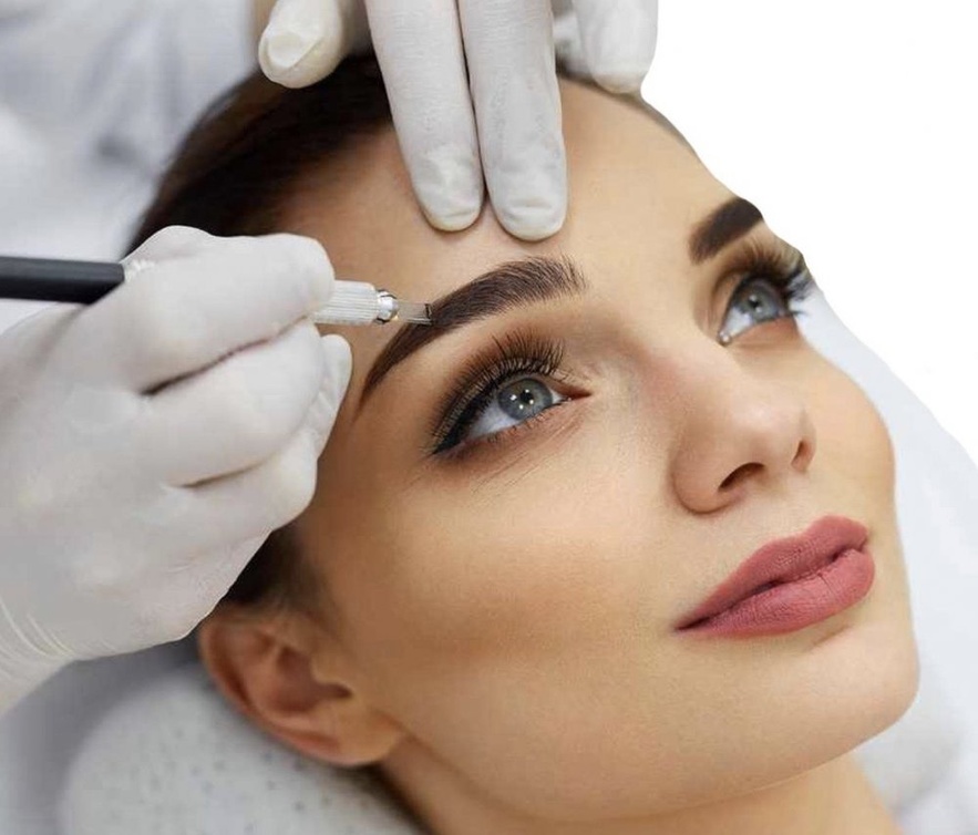 الميكروبليدنج (Microblading) أدق تقنية لرسم الشعيرات