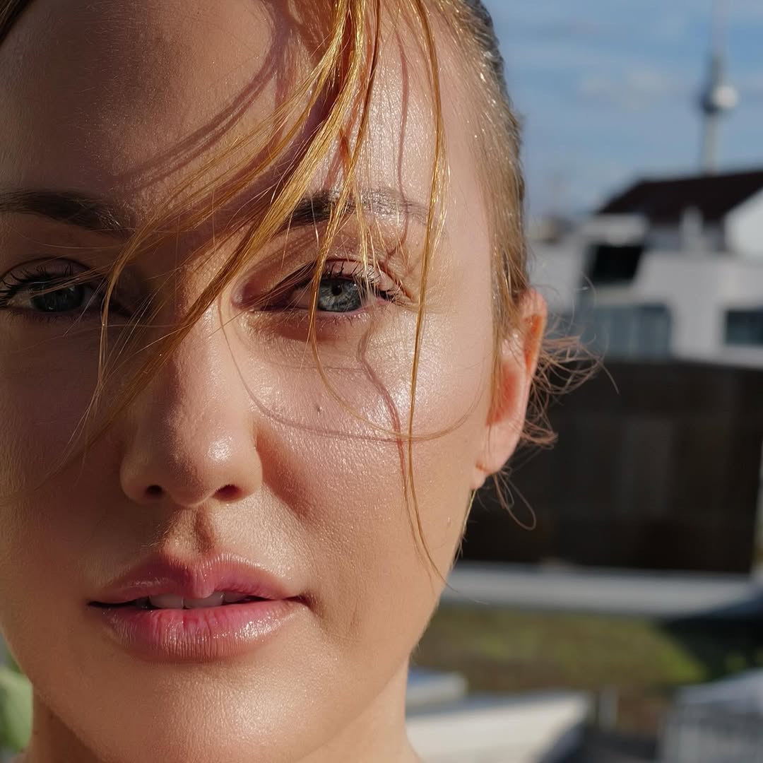 النجمة مريم اوزرلي صورة من انستغرامها