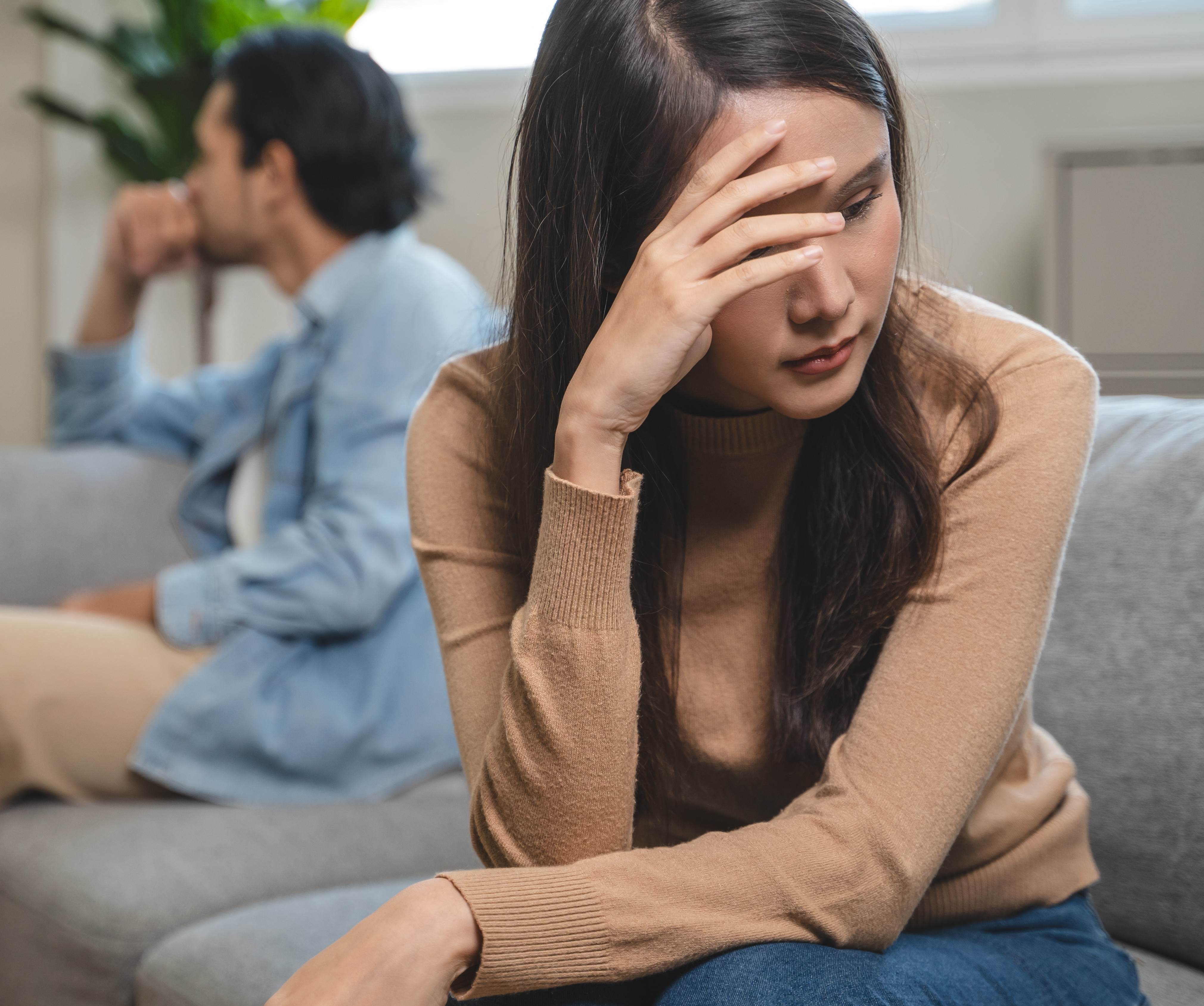 الوحدة داخل الزواج من الأمور المهملة التي لا يتحدث عنها أحد بصراحة