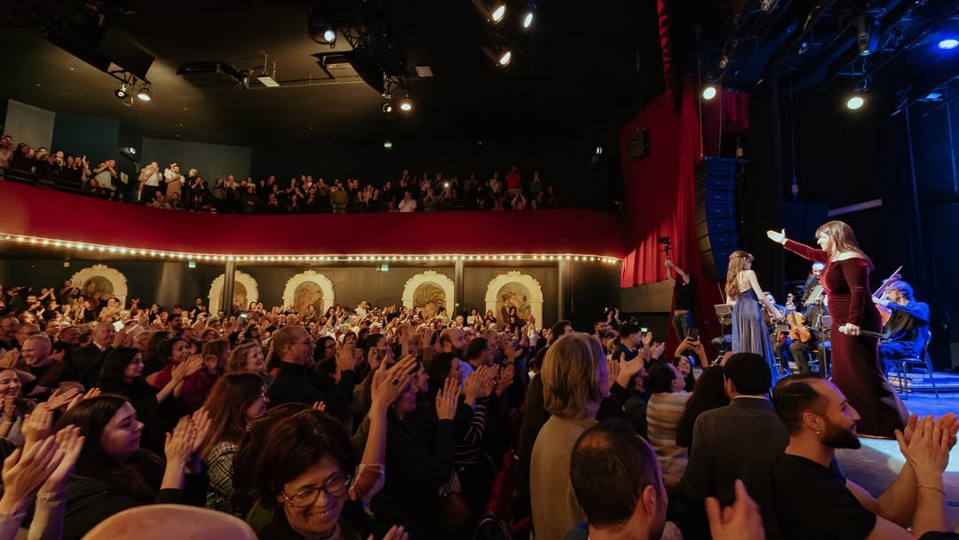 امل قرمازي مع جمهورها