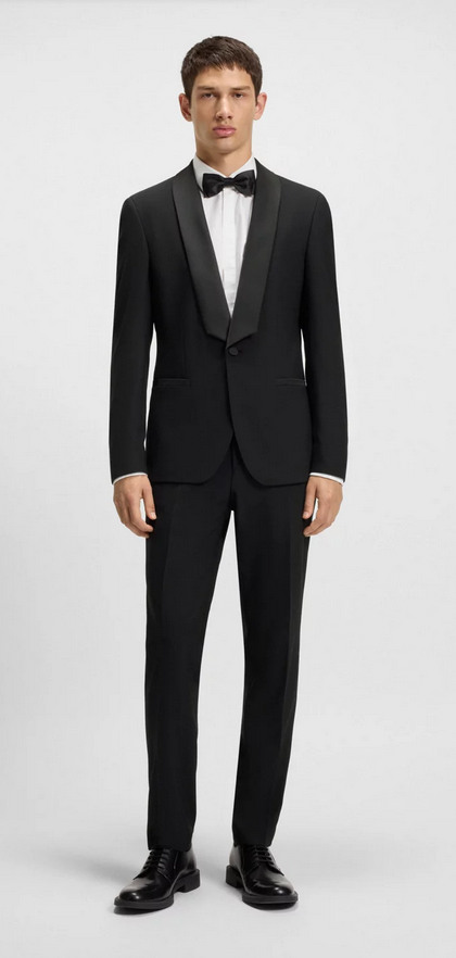 بدلة توكسيدو من  Hugo Boss