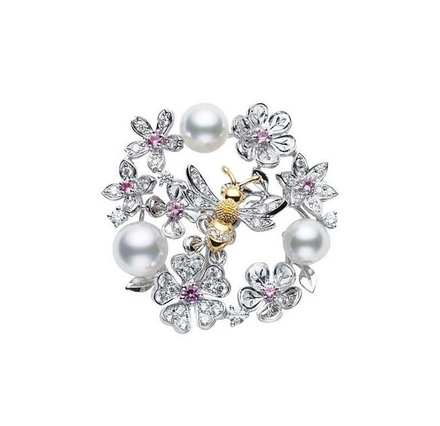 بروش Floral Akoya من Mikimoto America