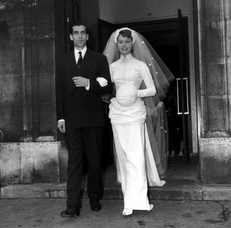 بريجيت باردو في يوم زفافها عام 1952- الصورة من  Pinterest