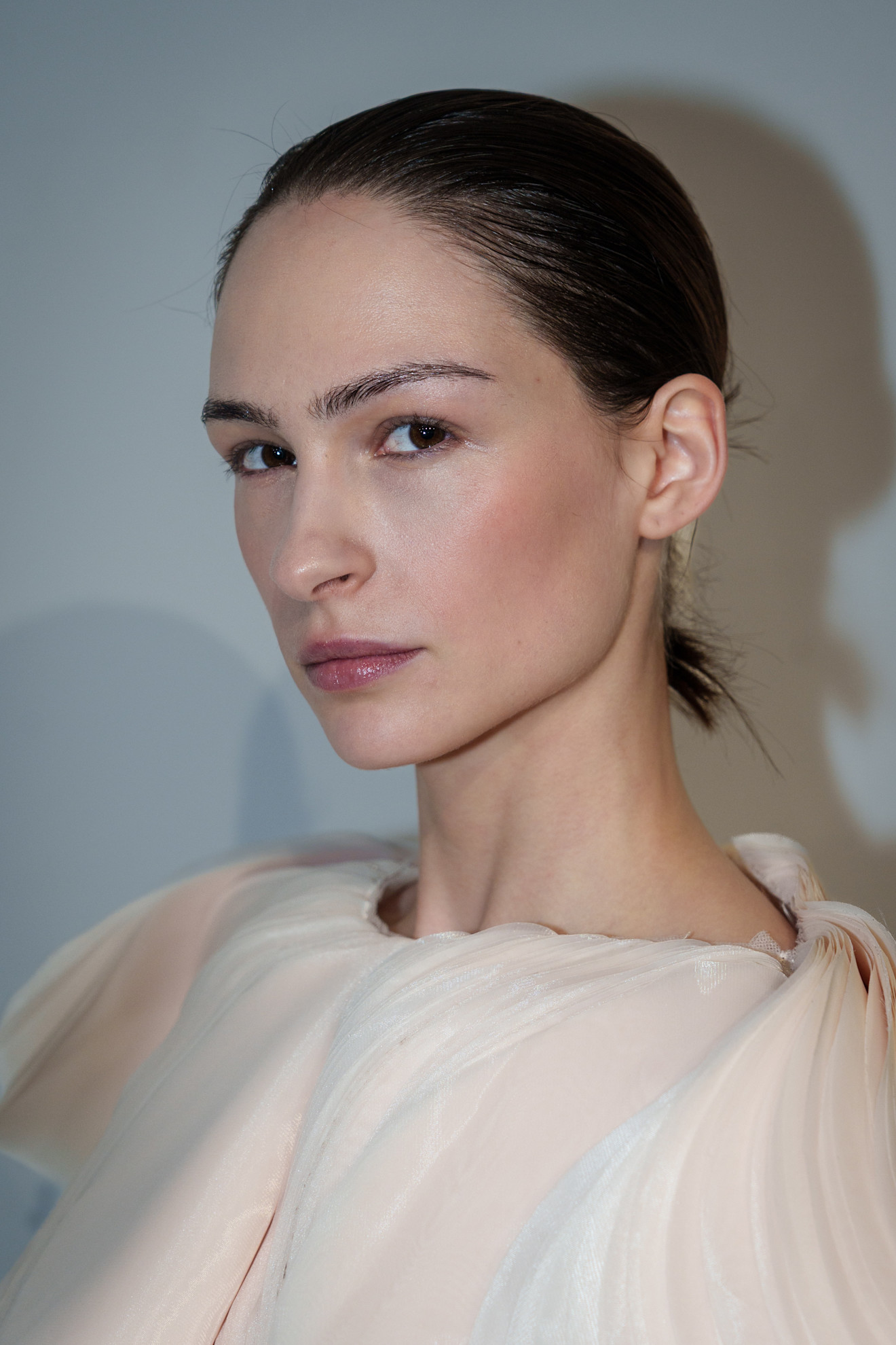 بشرة متوهجة في رمضان مع الكريمات الليلية من دار Rami Al Ali