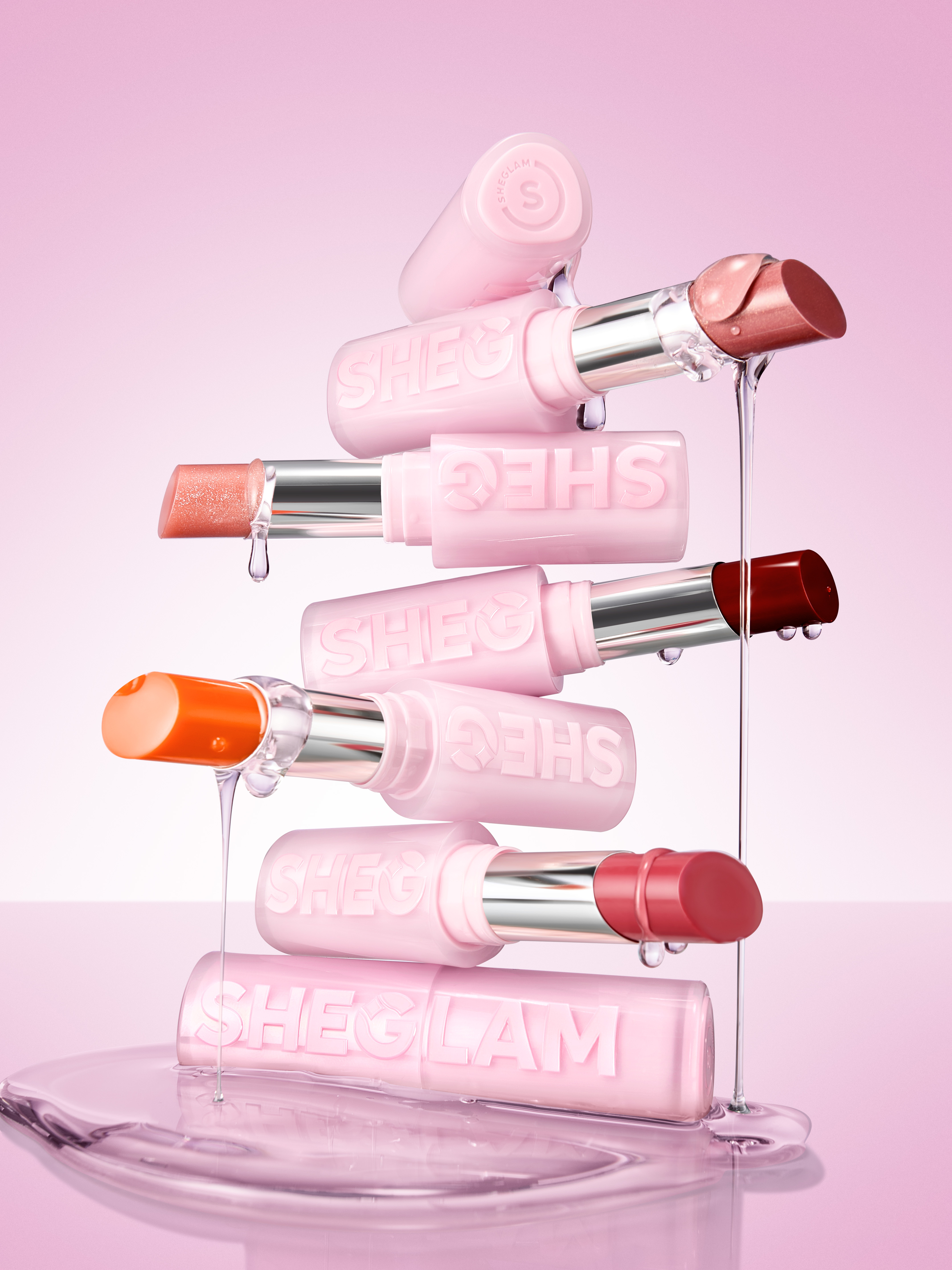 بلسم زيت الشفاه Silk Slip من SHEGLAM