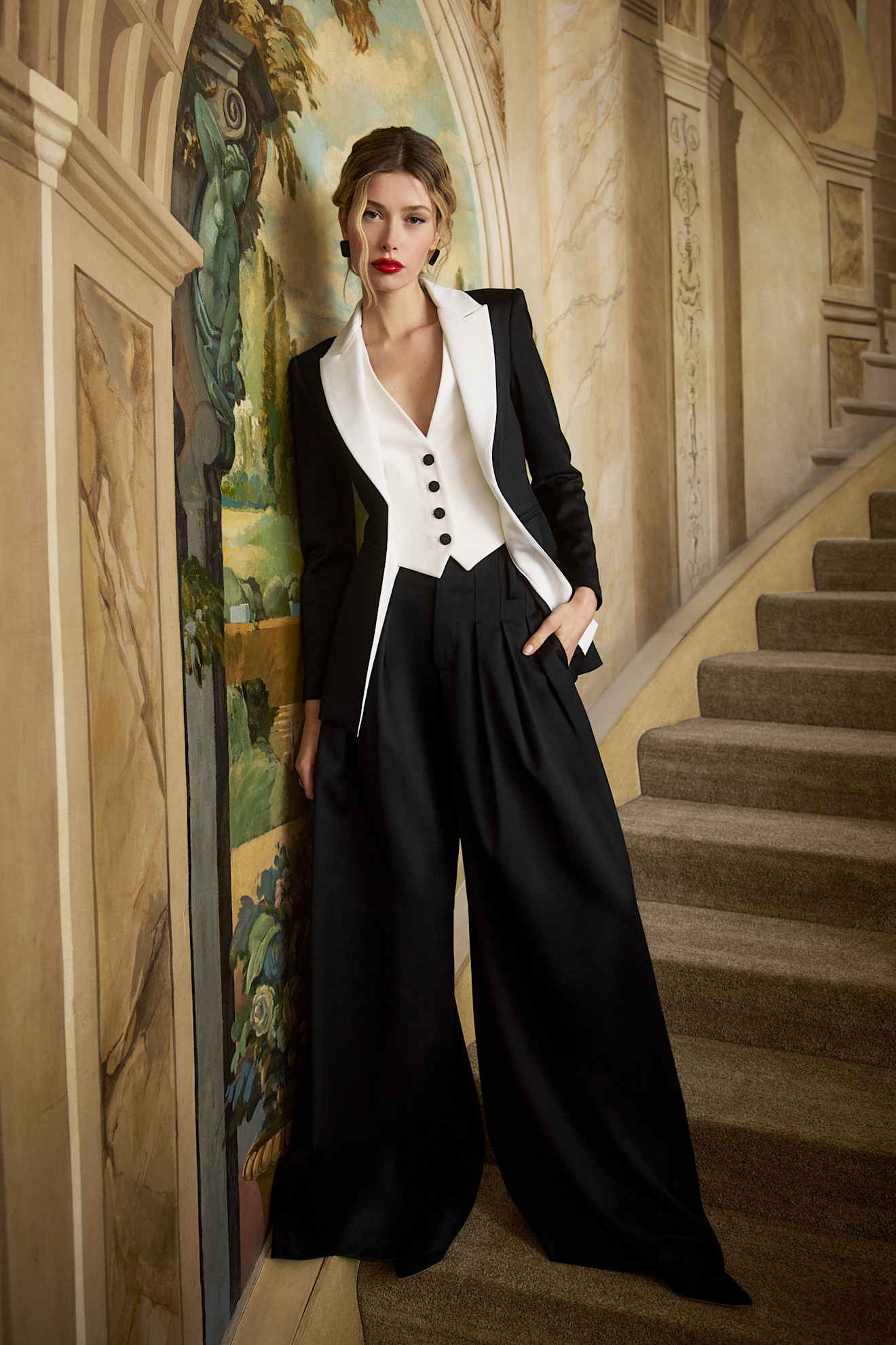 بنطال أسود واسع من Alice Olivia