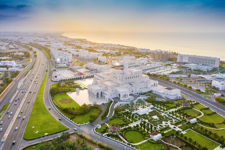 بنية تحتية متطورة وأمان استثنائي