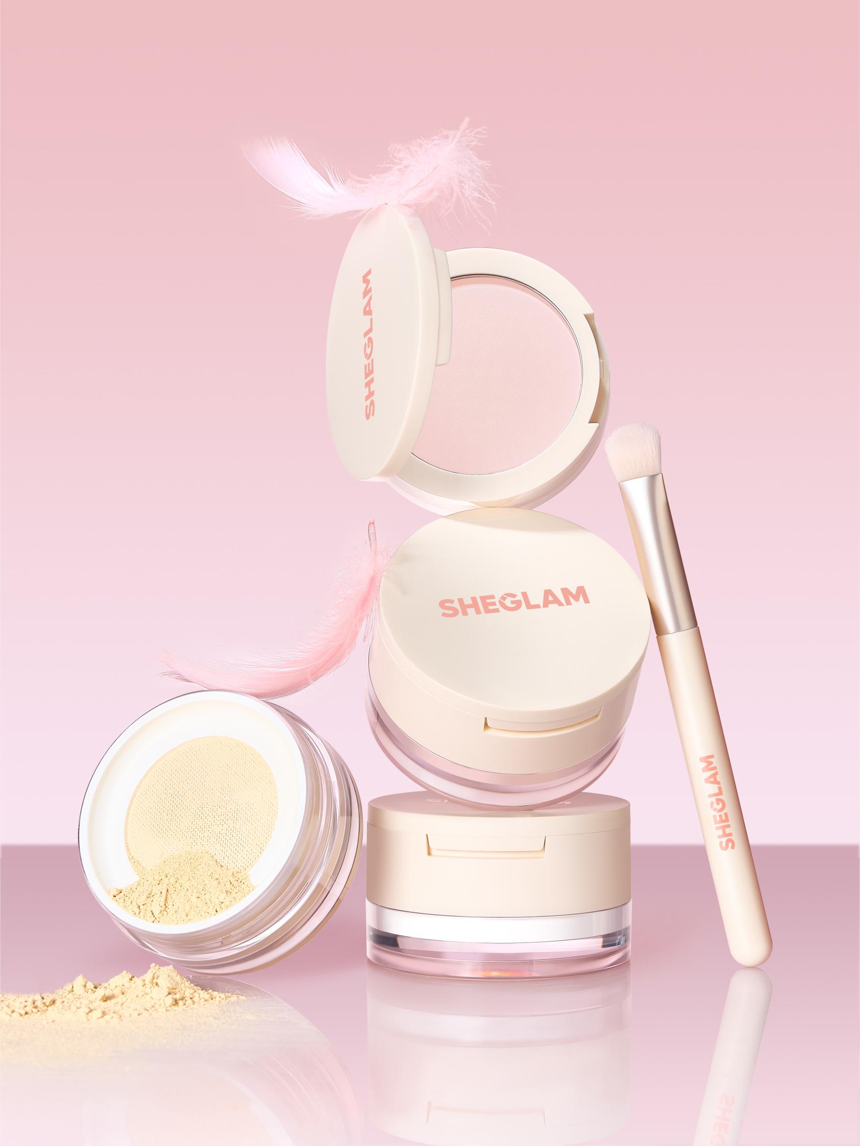 بودرة التثبيت الثنائية الجديدة Insta-Ready Ultra-Fine Blur & Lift لإطلالة مشرقة ومشدودة من SHEGLAM