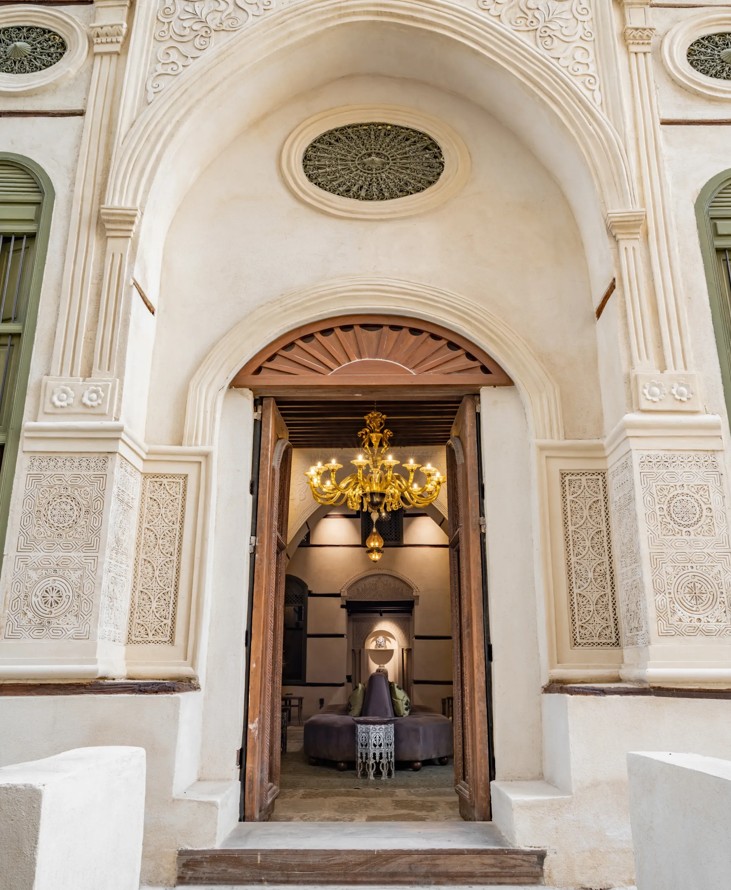 بيت جوخدار وتصميم تراثي يأسر القلوب 