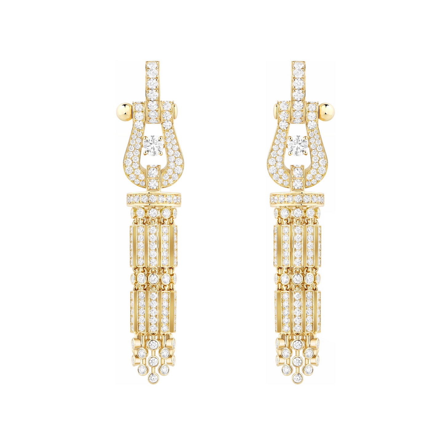 تأتي Force 10 Pompon كتحية للنساء الجريئات والحرّات، أقرب إلى رسالة وجدانية صادقة تحمل توقيع دار FRED وروحها الإبداعية.