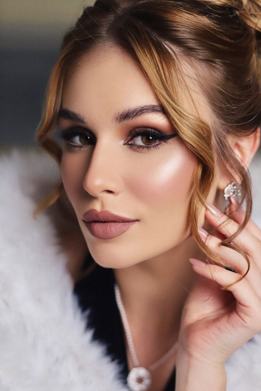 تؤمن المصورة هاجر الفهيد بأن البساطة عنوان الأناقة