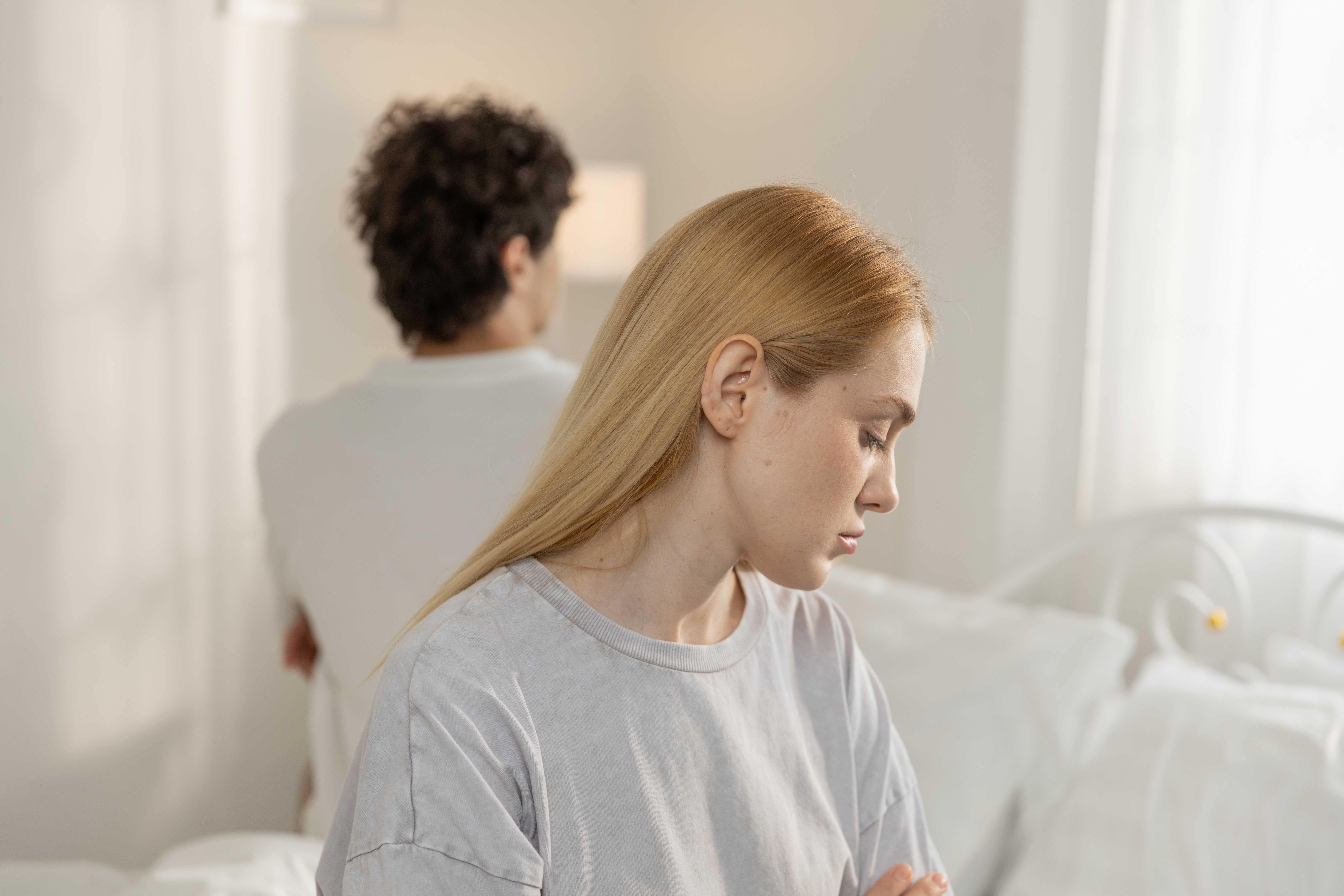 تابعي علامات توقف الرجل عن حبك