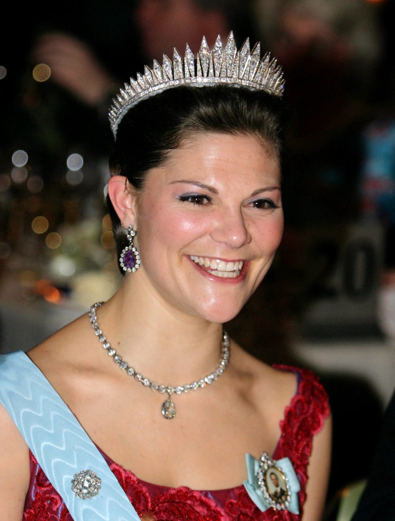 تاج The Baden Fringe Tiara من أشهر تيجان الأميرة فيكتوريا