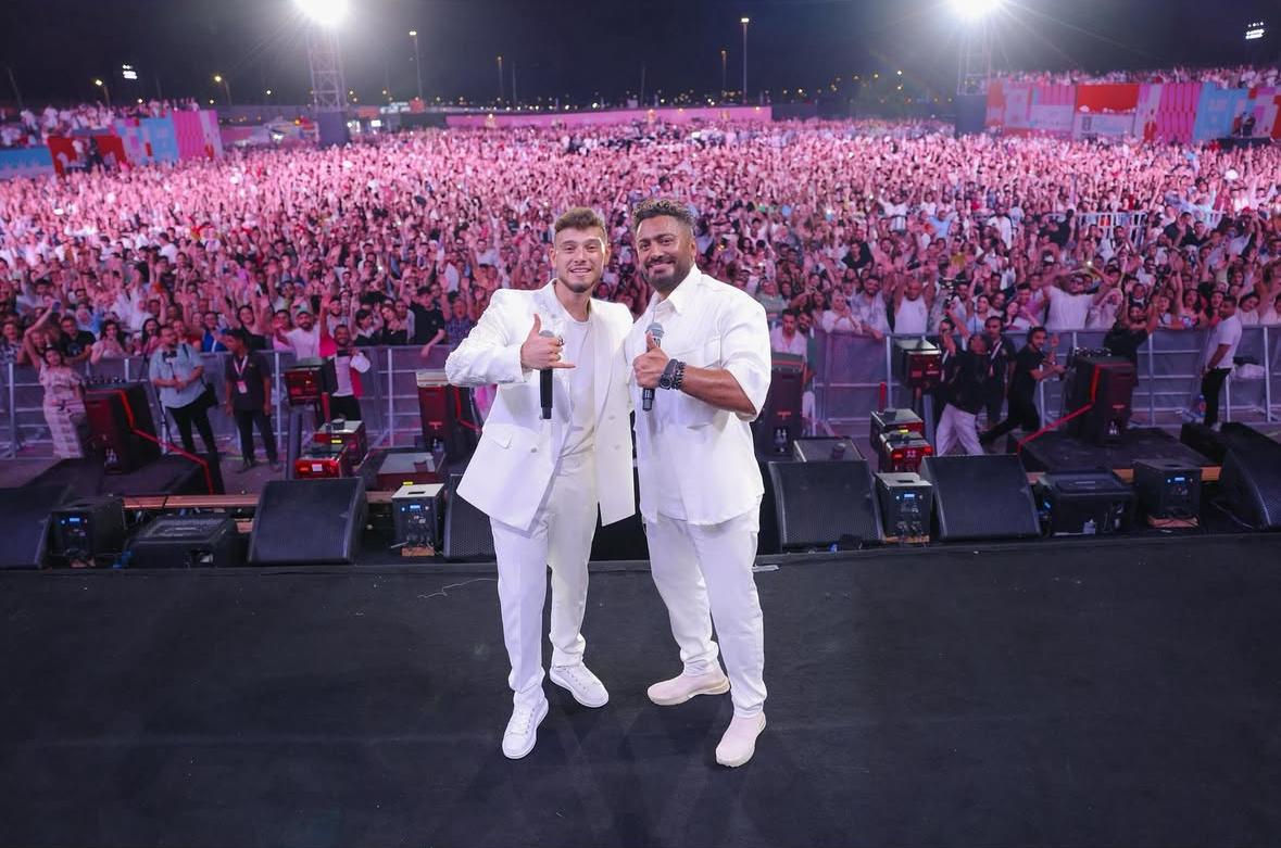 تامر حسني والشامي من حفلهما بمهرجان العلمين