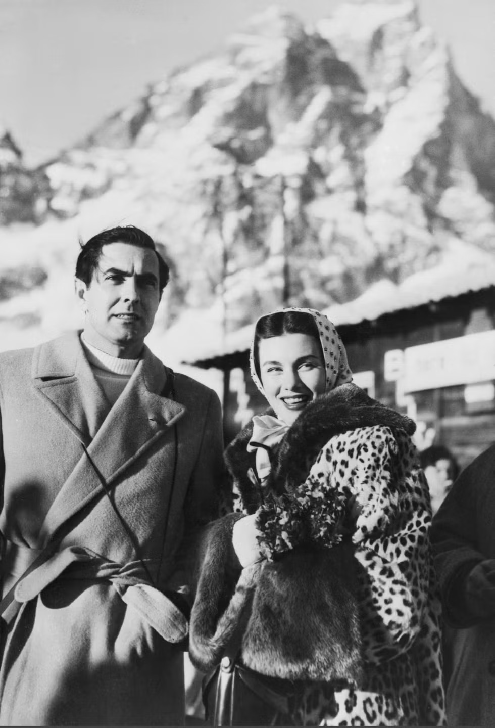 تايرون باور Tyrone Power وليندا كريستيان Linda Christian، منطقة جبال الألب الإيطالية