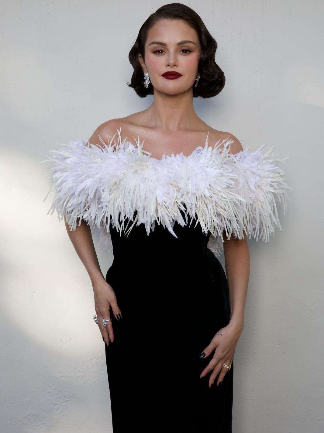 تجاوزت سيلينا غوميز مشاكلها الصحية وعادت بقوة للحياة رئيسية (1)