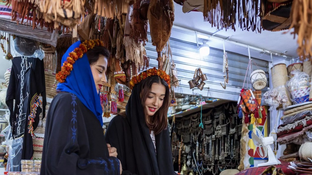 سوق الثلاثاء الشعبي يقدم لكم تجربة تسوق مميزة