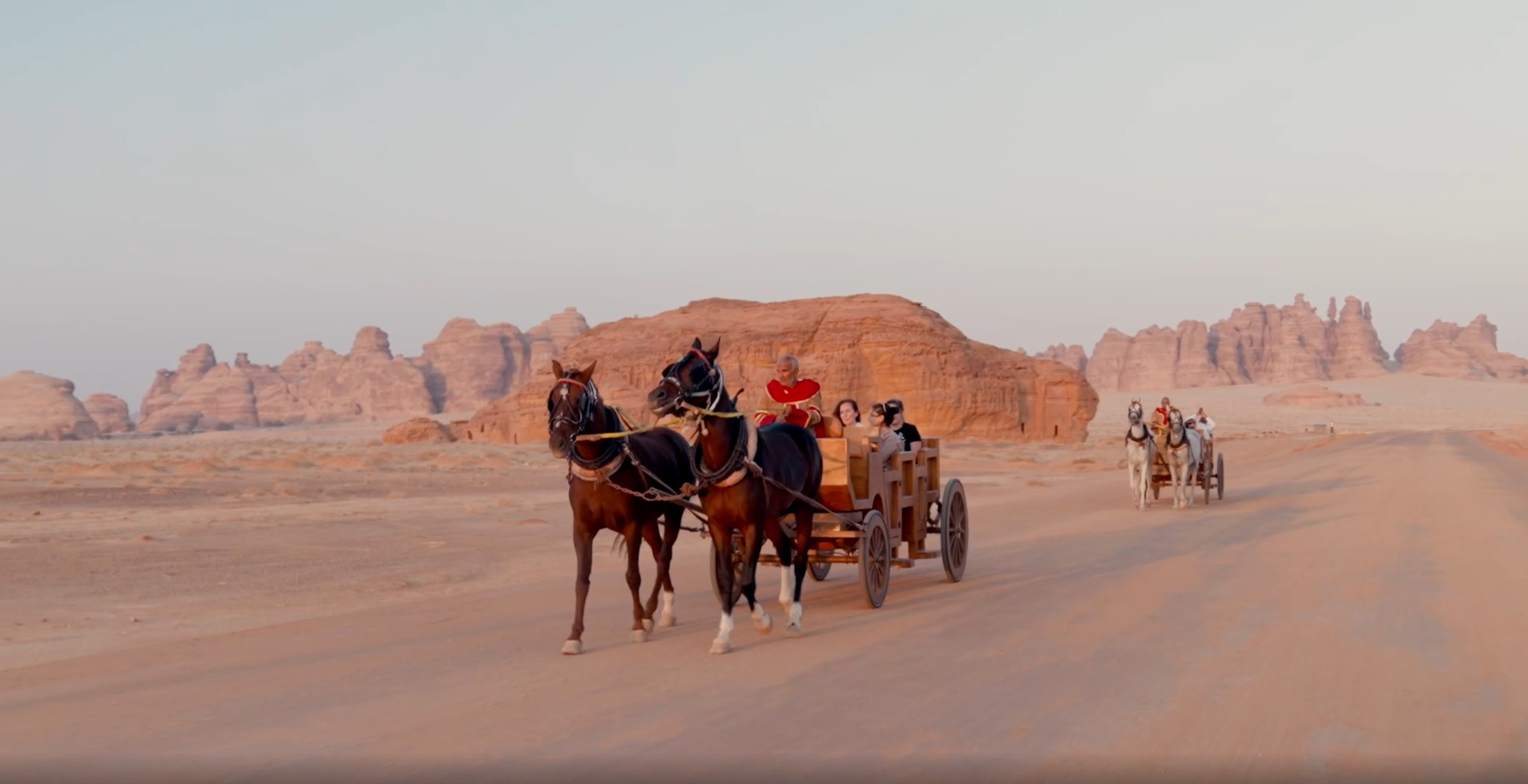 تجربة عربات الخيل في الحِجر