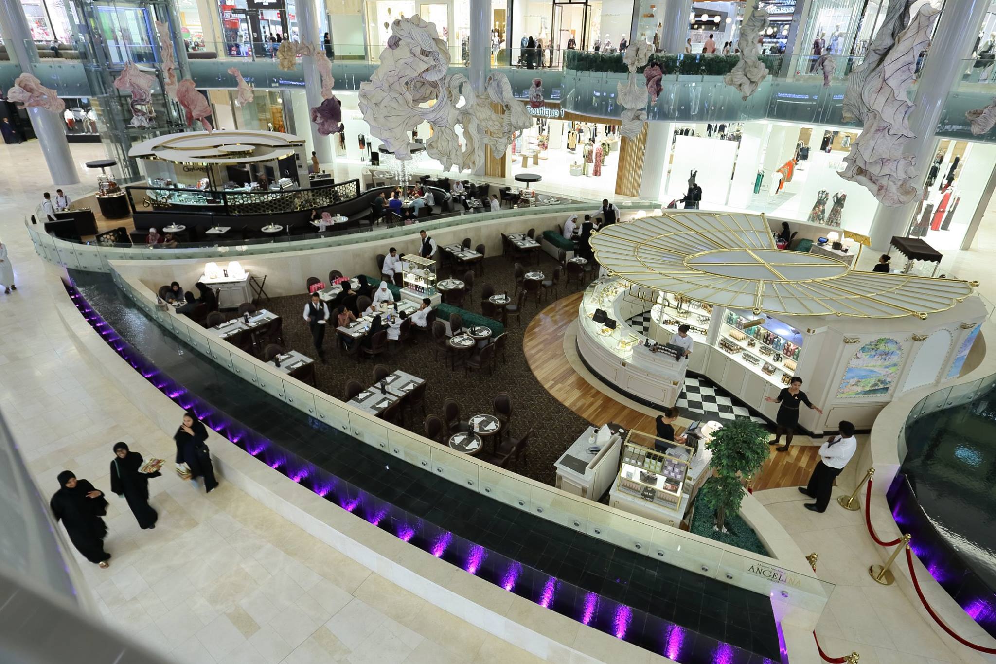 تجربة مميزة بانتظار عشاق التسوق في ياس مول