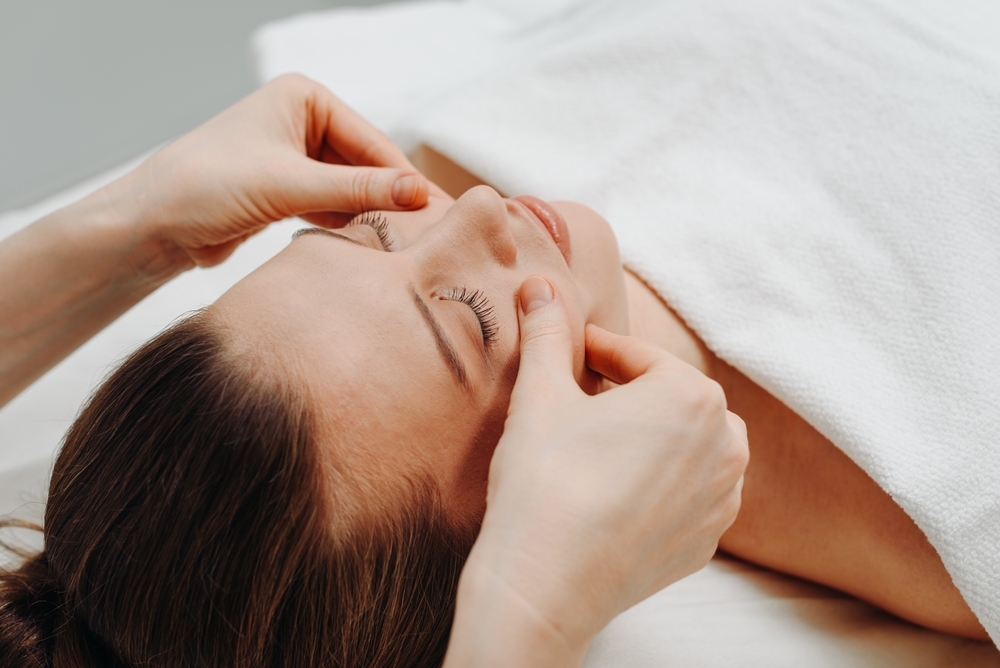 تجنبي التدليك أو الضغط على المنطقة بعد الحقن