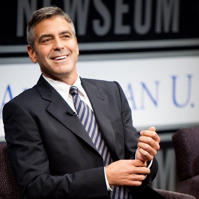 تحدث جورج كلوني عن مرضه في مرحلة المراهقة