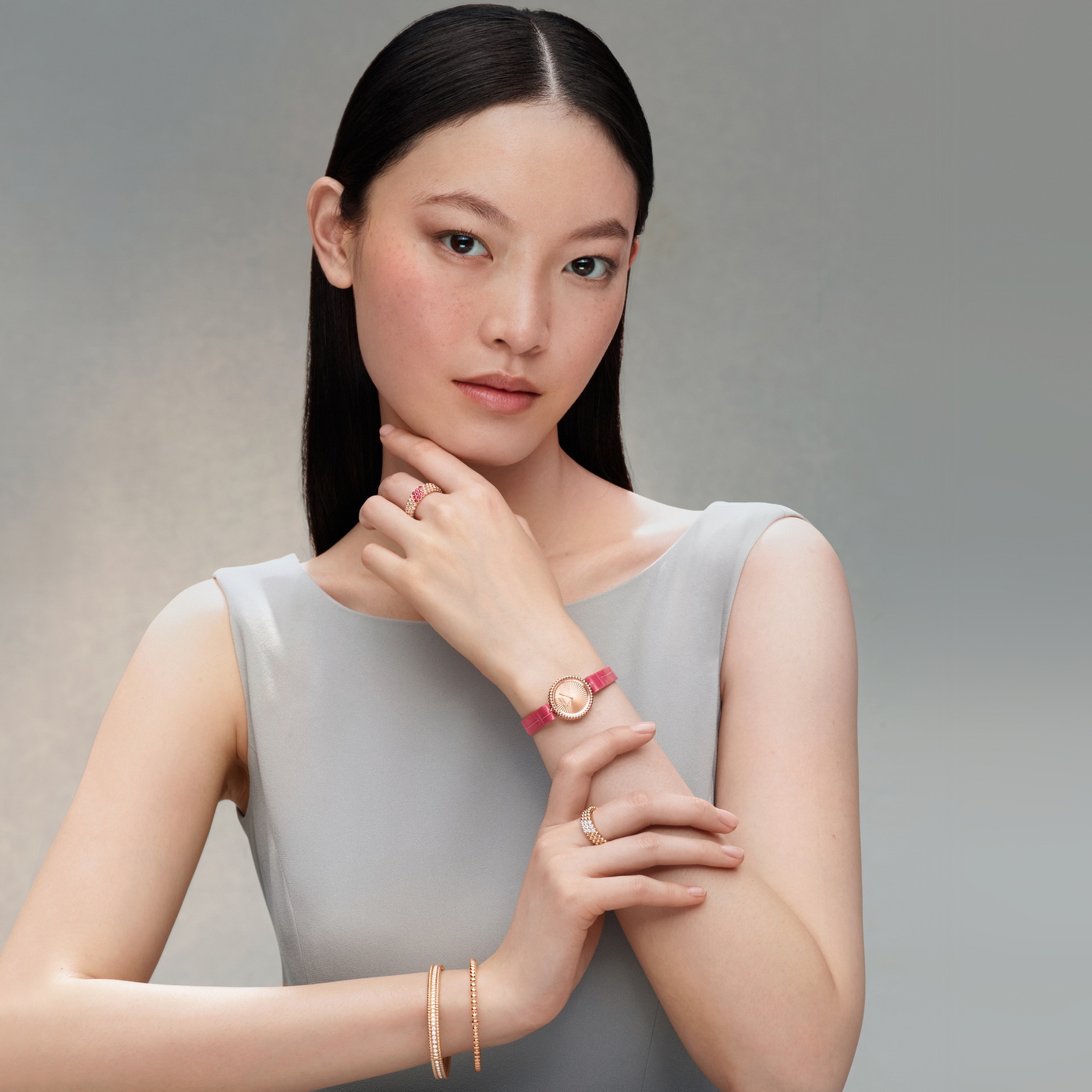 تخضع الأحجار الكريمة الملوّنة لمعايير اختيار دقيقة