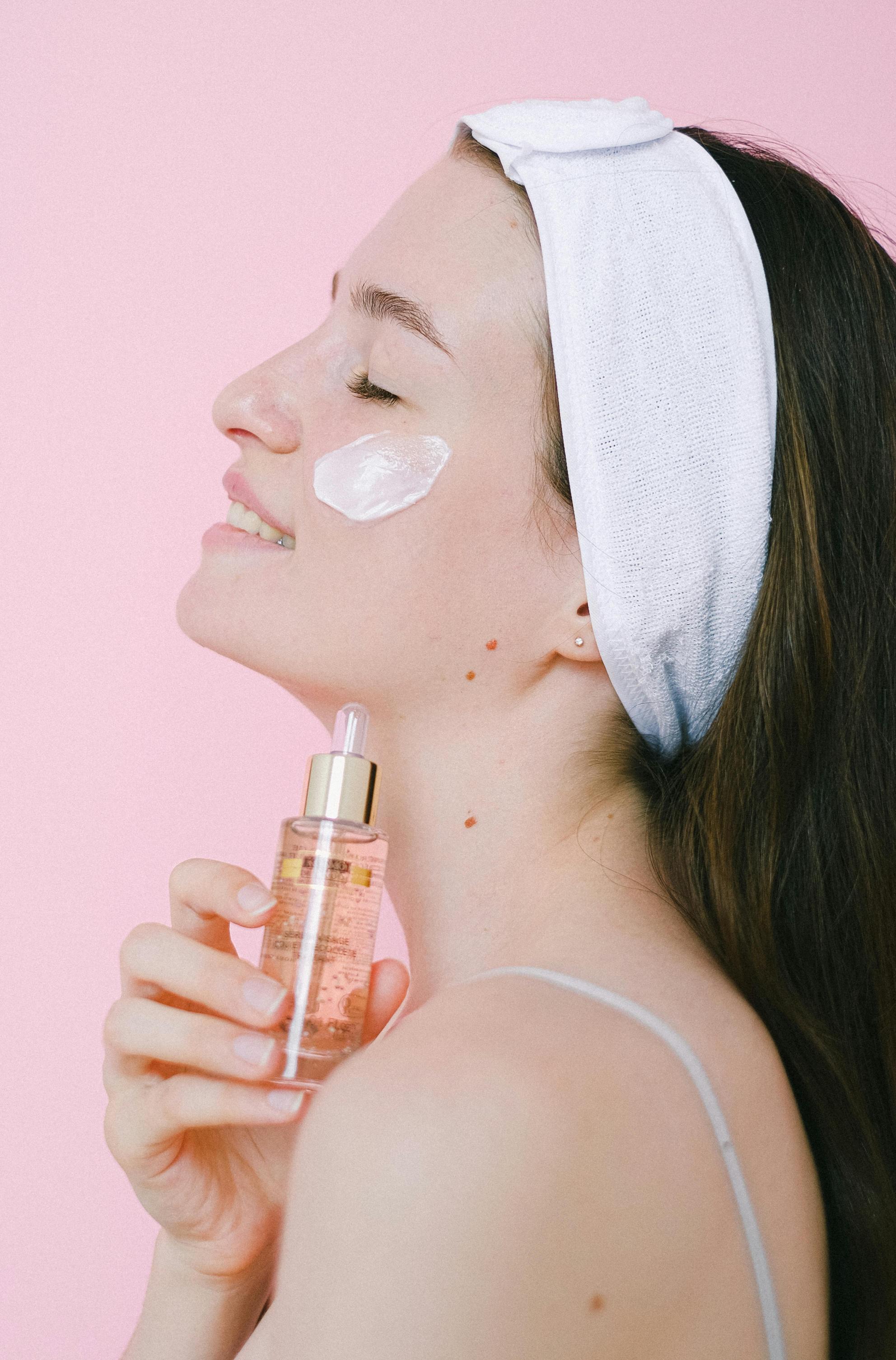 ترطيب البشرة من الأسرار الأساسية في الروتين الكوري