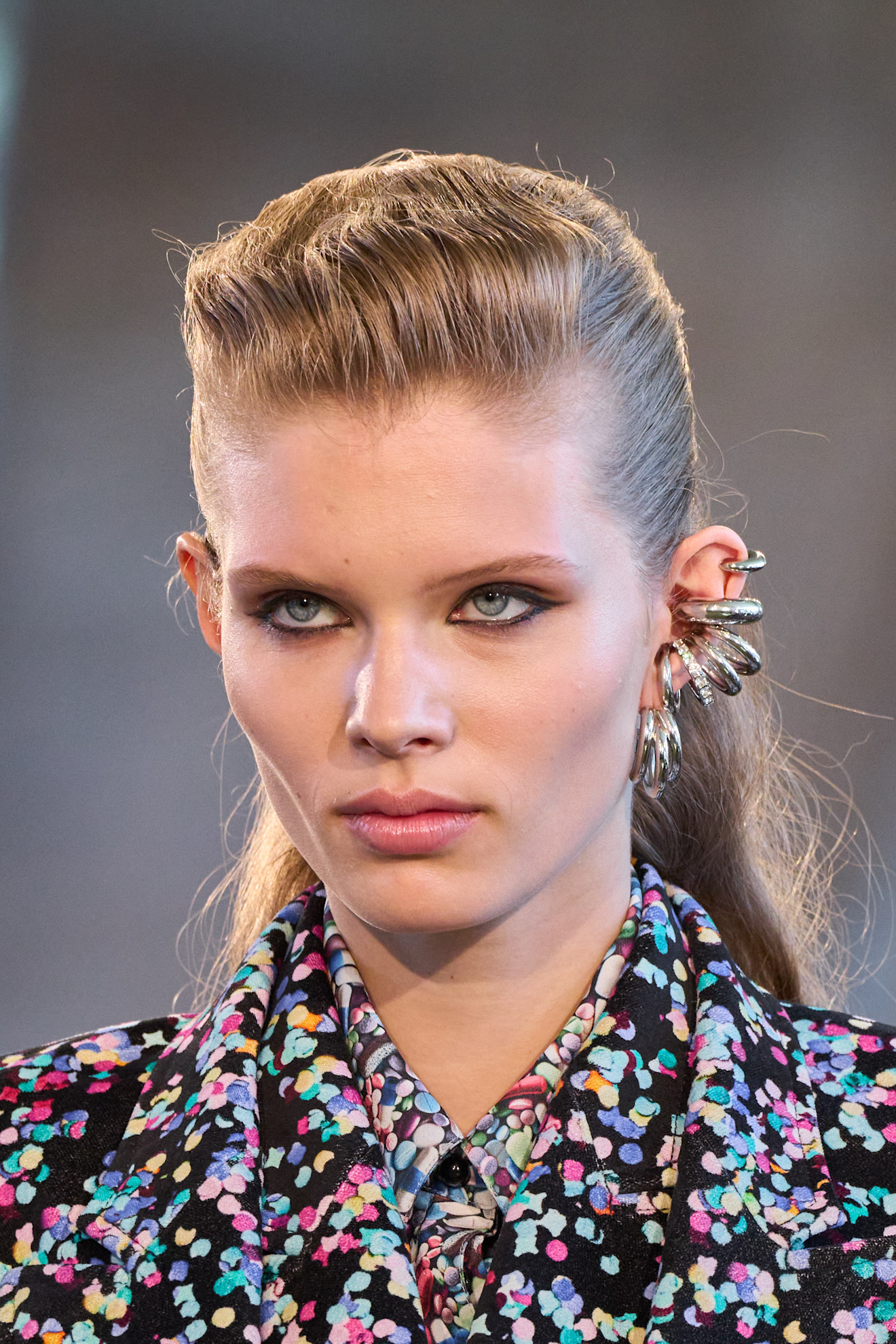 تسريحات شعر ذيل الحصان  من دار Rabanne