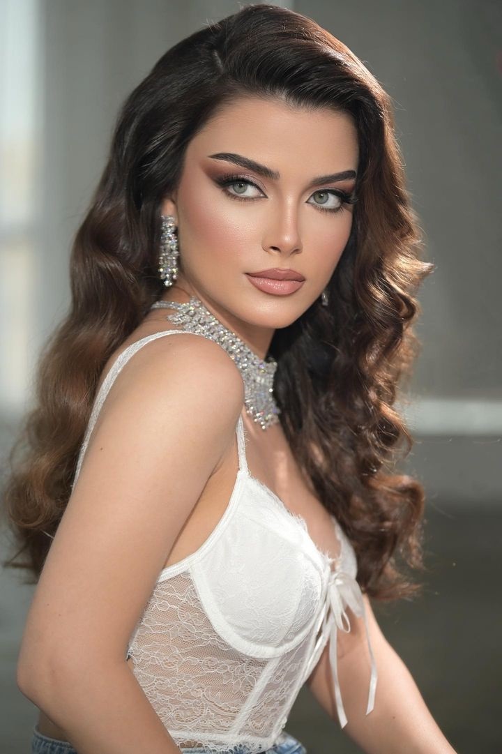 تسريحة عروس من أخصائية تساريح العرايس حليمه احمد