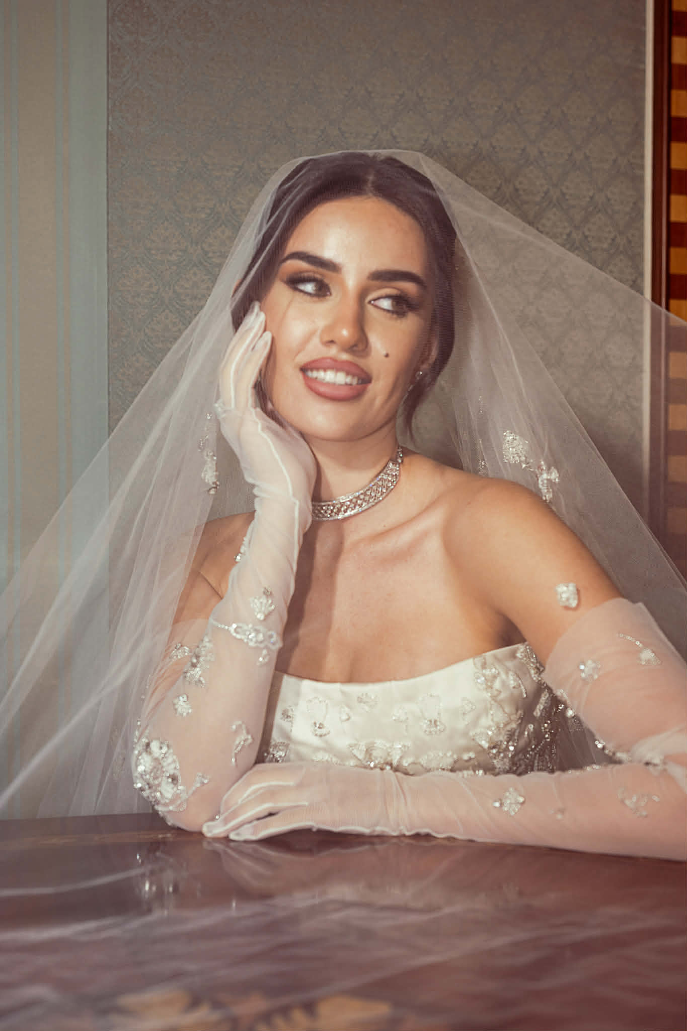 تسريحة عروس من خبيرة الشعر السعودية دلال الزغبي