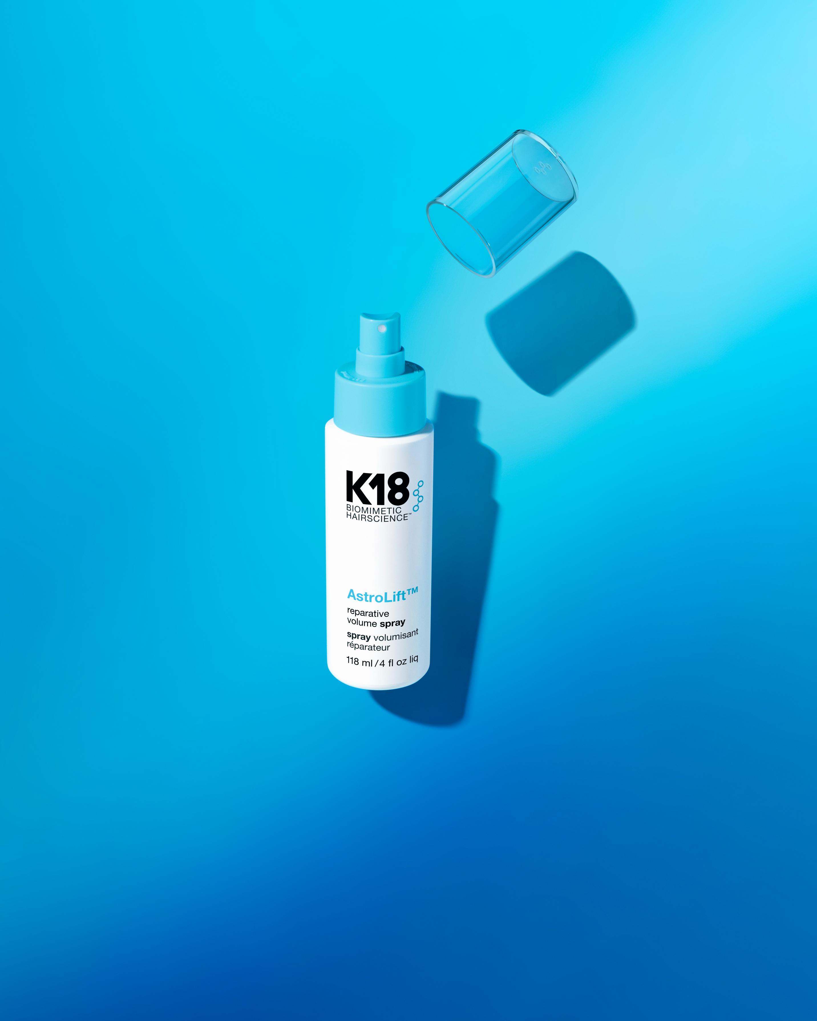 تسعد K18 بالإعلان عن إطلاق أحدث ابتكاراتها، AstroLift™، وهو بخاخ تكثيف ثوري مصمم لمنح الشعر كثافة صحية ومظهراً ممتلئاً مع إصلاحه من الداخل