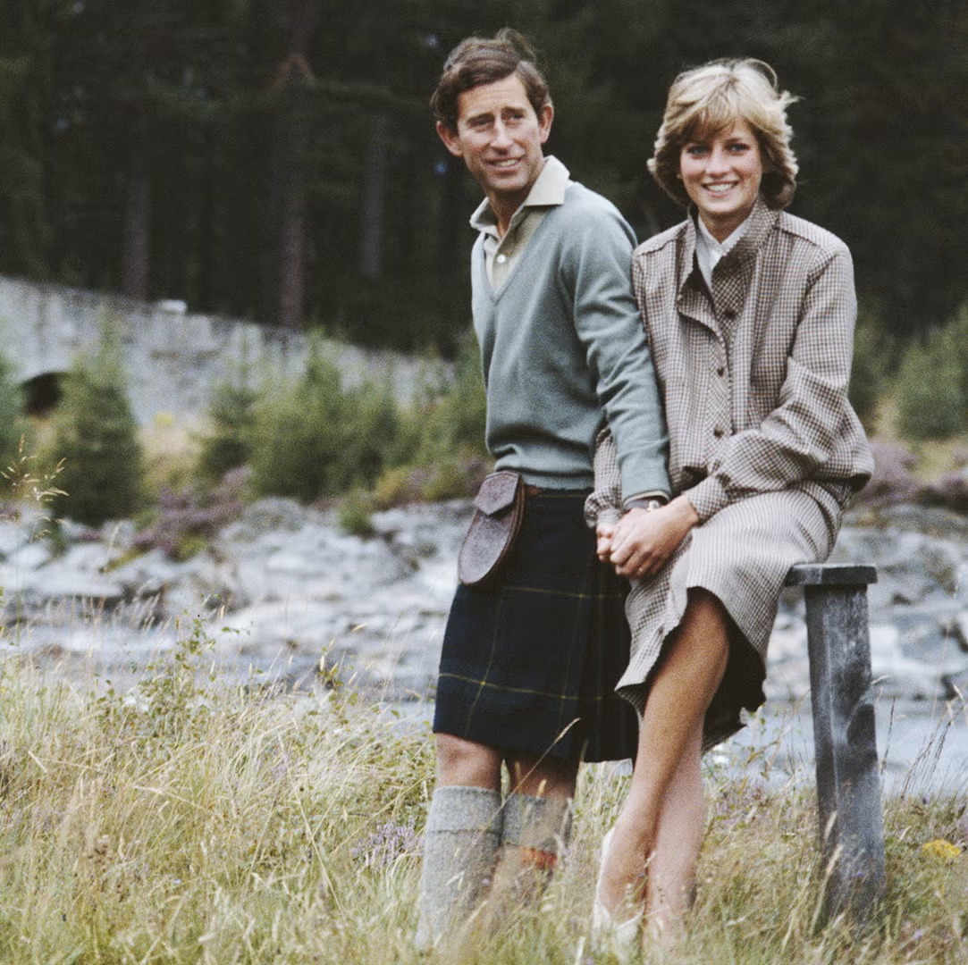 تشارلز الثالث King Charles III والأميرة ديانا Princess Diana – 13 عام