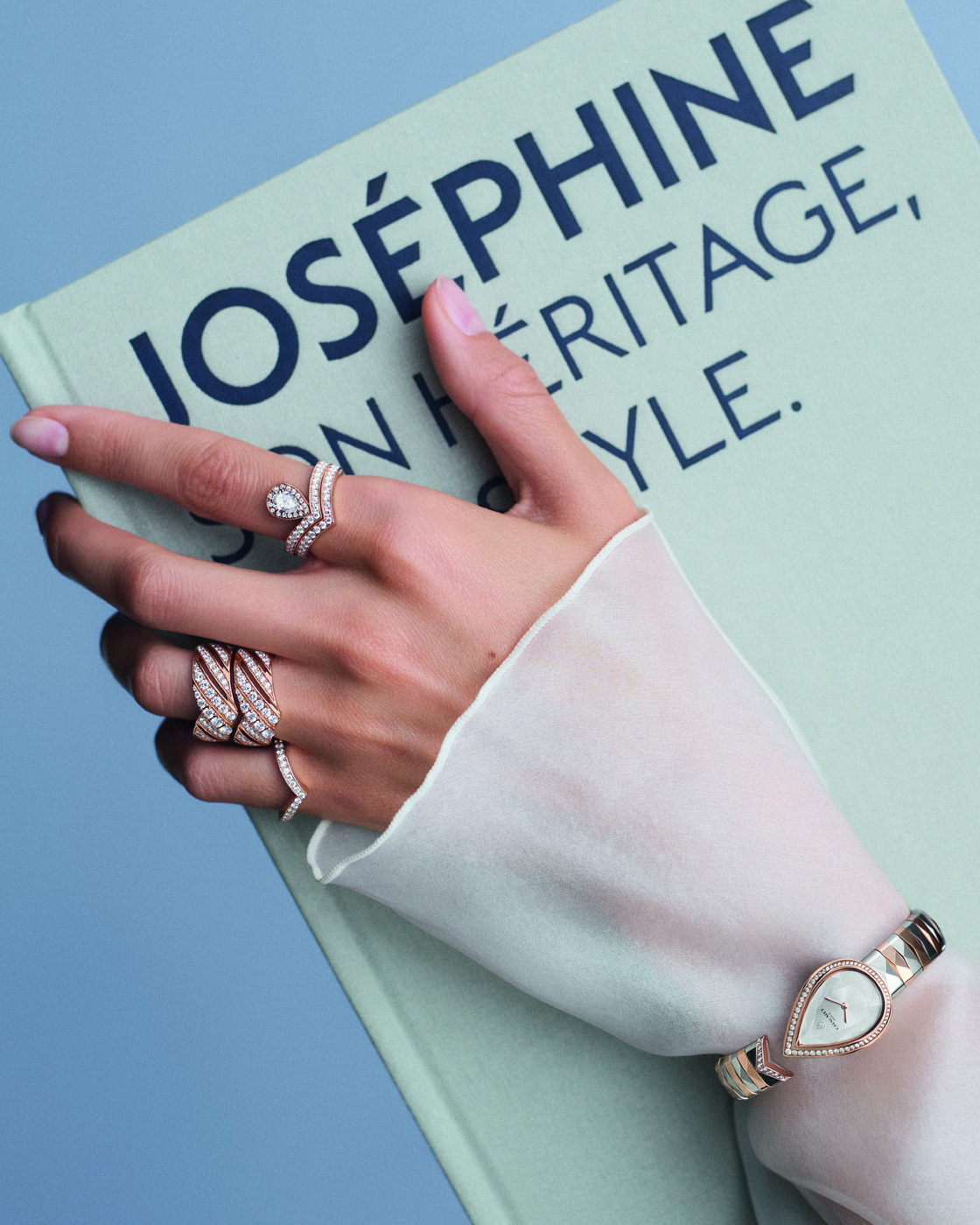 تشجع Chaumet في Joséphine 2026 على المزج بين التصاميم والألوان والخامات