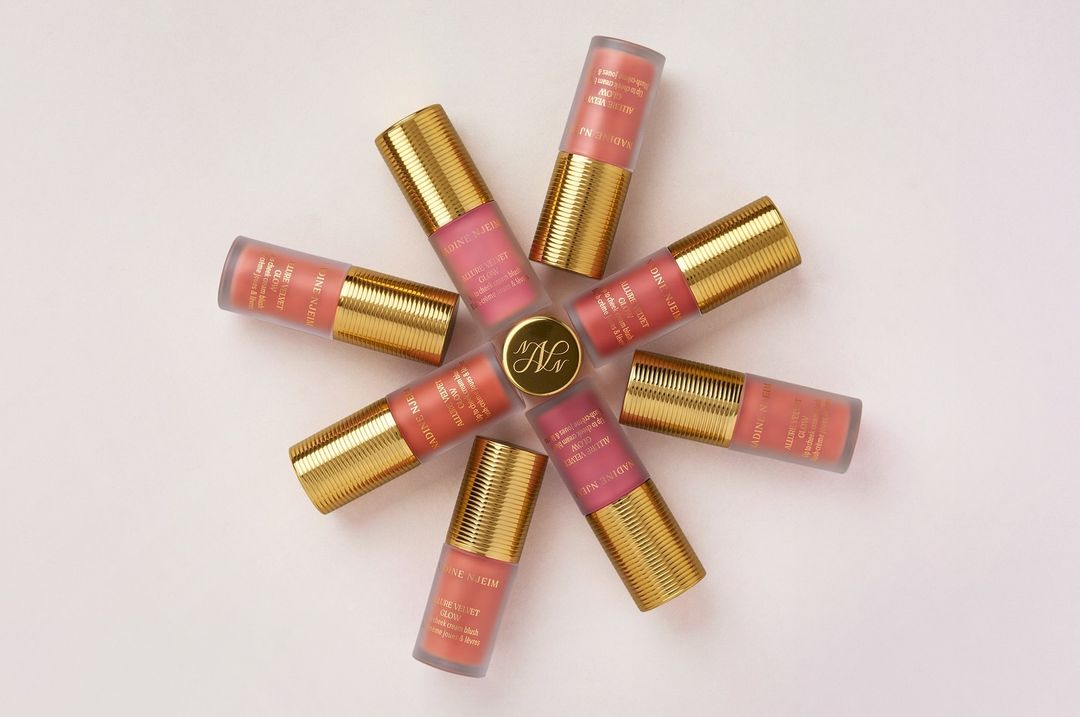 تشكيلة كريم بلاش للشفاه والخدود ألور فيلفت غلو كريم للمسة من الأنوثة الطاغية على مكياجك هذا الصيف