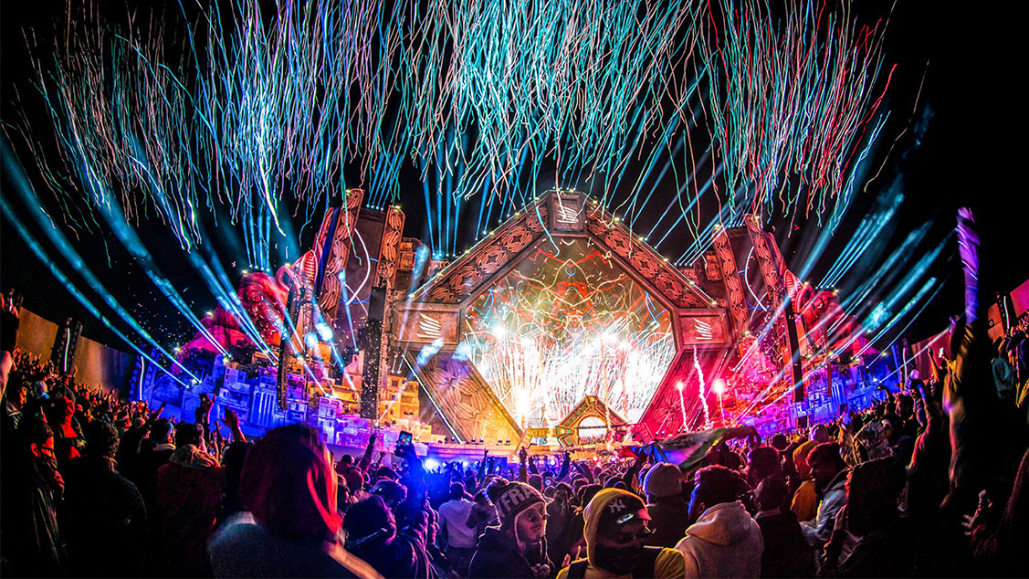 تشكيلة موسيقية تشمل الأنماط الموسيقية المتنوعة