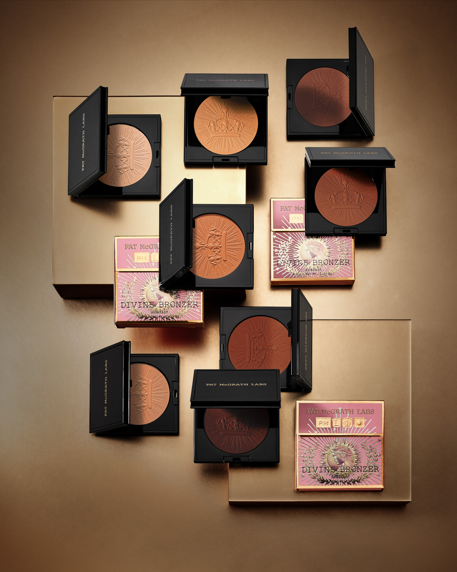 DIVINE BRONZER من مجموعة Skin Fetish من علامة PA