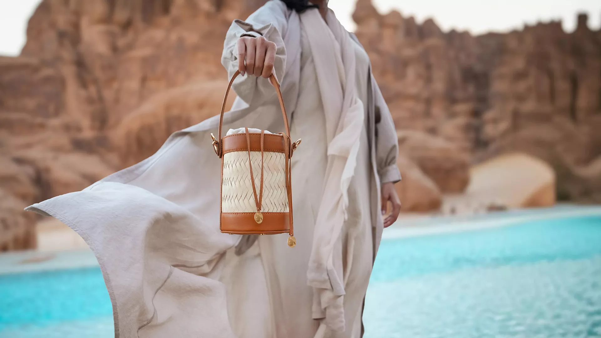الديرة