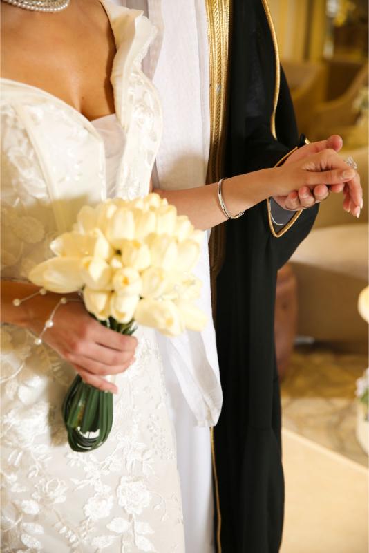 تصوير عروسين بكاميرا المصورة ابرار العدوان